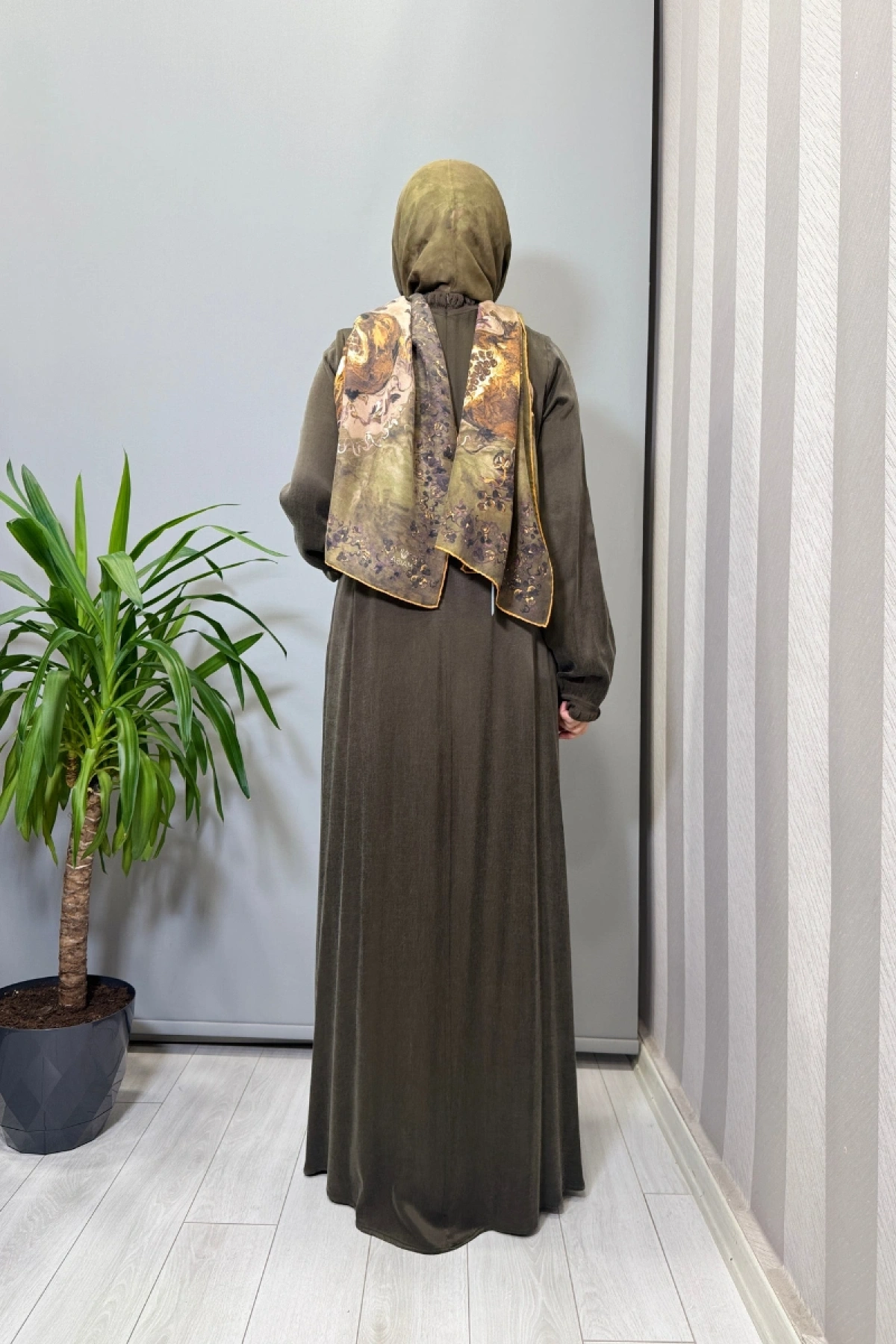 Miss Dalida Cupro İpek Elbise Haki T26K-4015