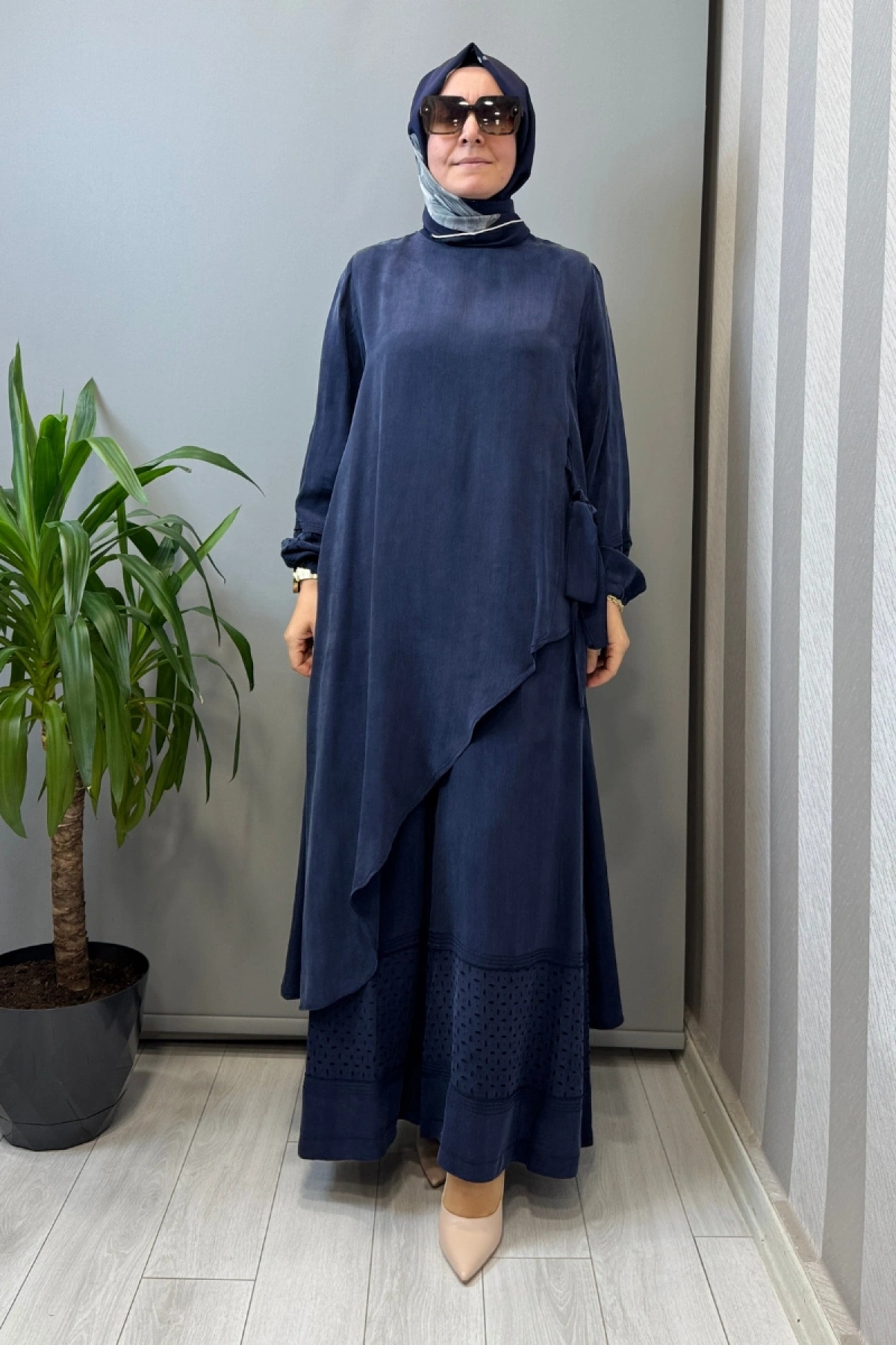 Misswhence Lazer Kesim Detaylı İpek Takım Lacivert 39003