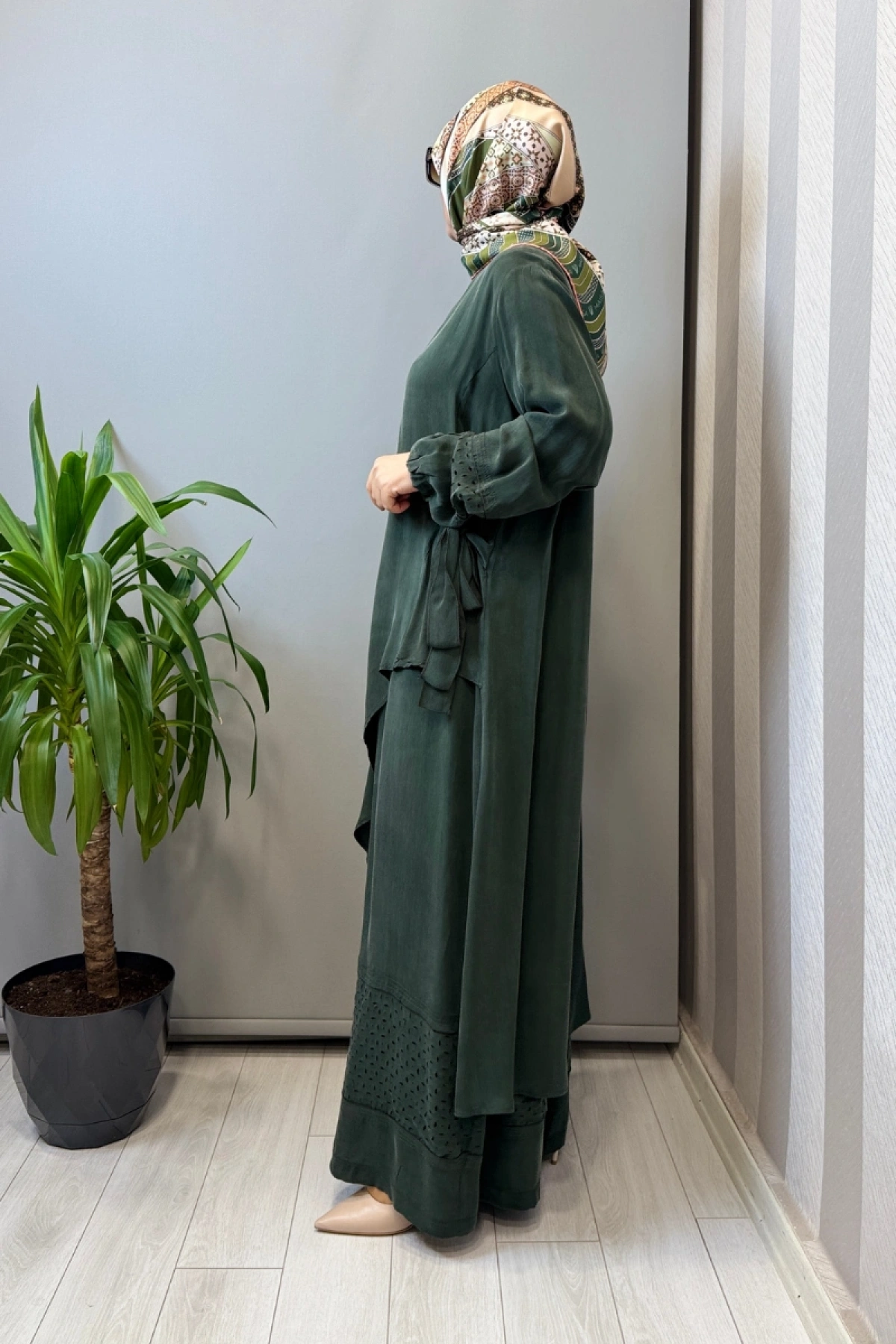 Misswhence Lazer Kesim Detaylı İpek Takım Yeşil 39003