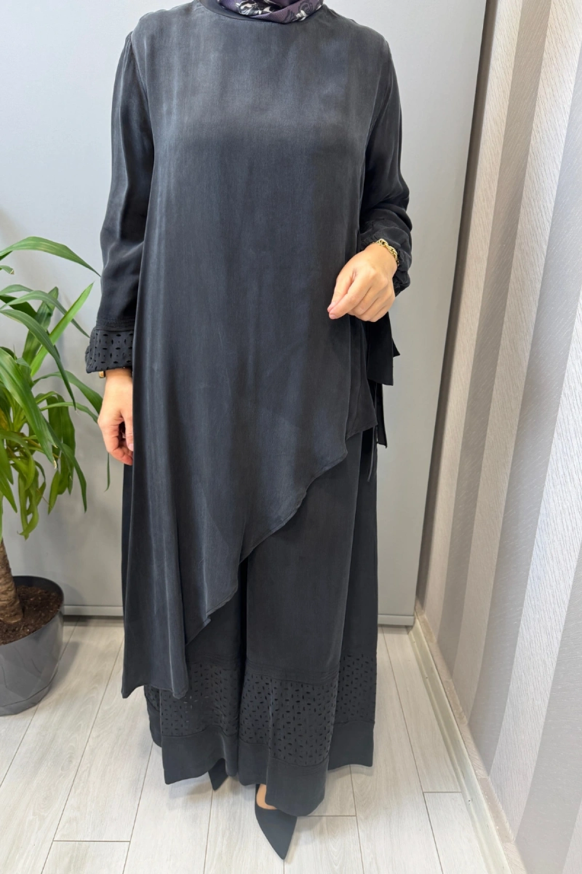 Misswhence Lazer Kesim Detaylı İpek Takım Siyah 39003