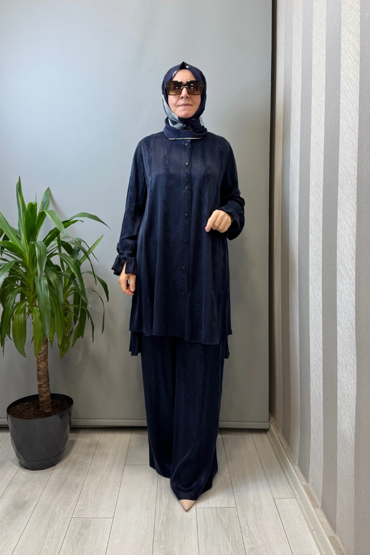 Misswhence Çıtçıtlı İpek Gömlek Takım Lacivert 39019