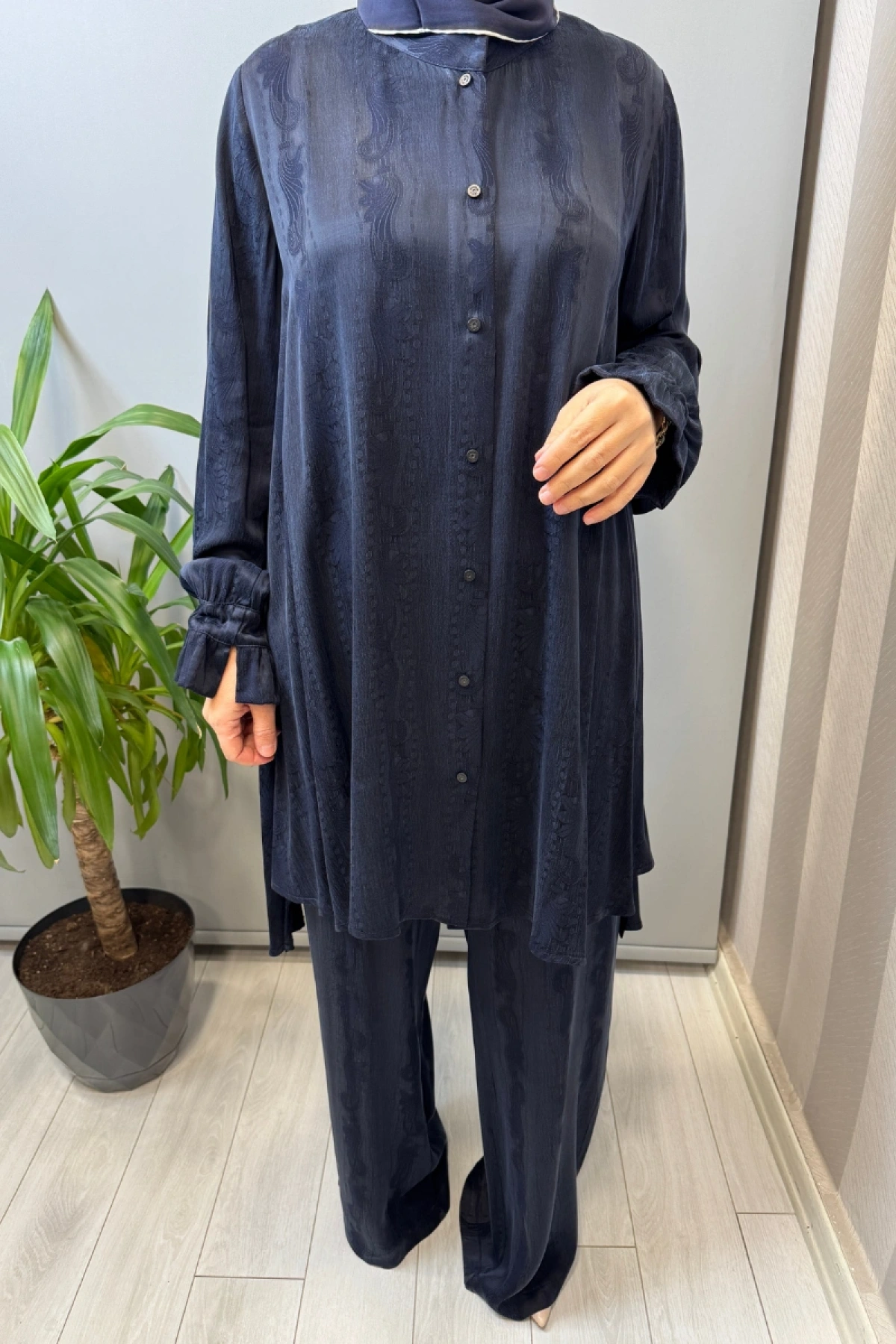 Misswhence Çıtçıtlı İpek Gömlek Takım Lacivert 39019