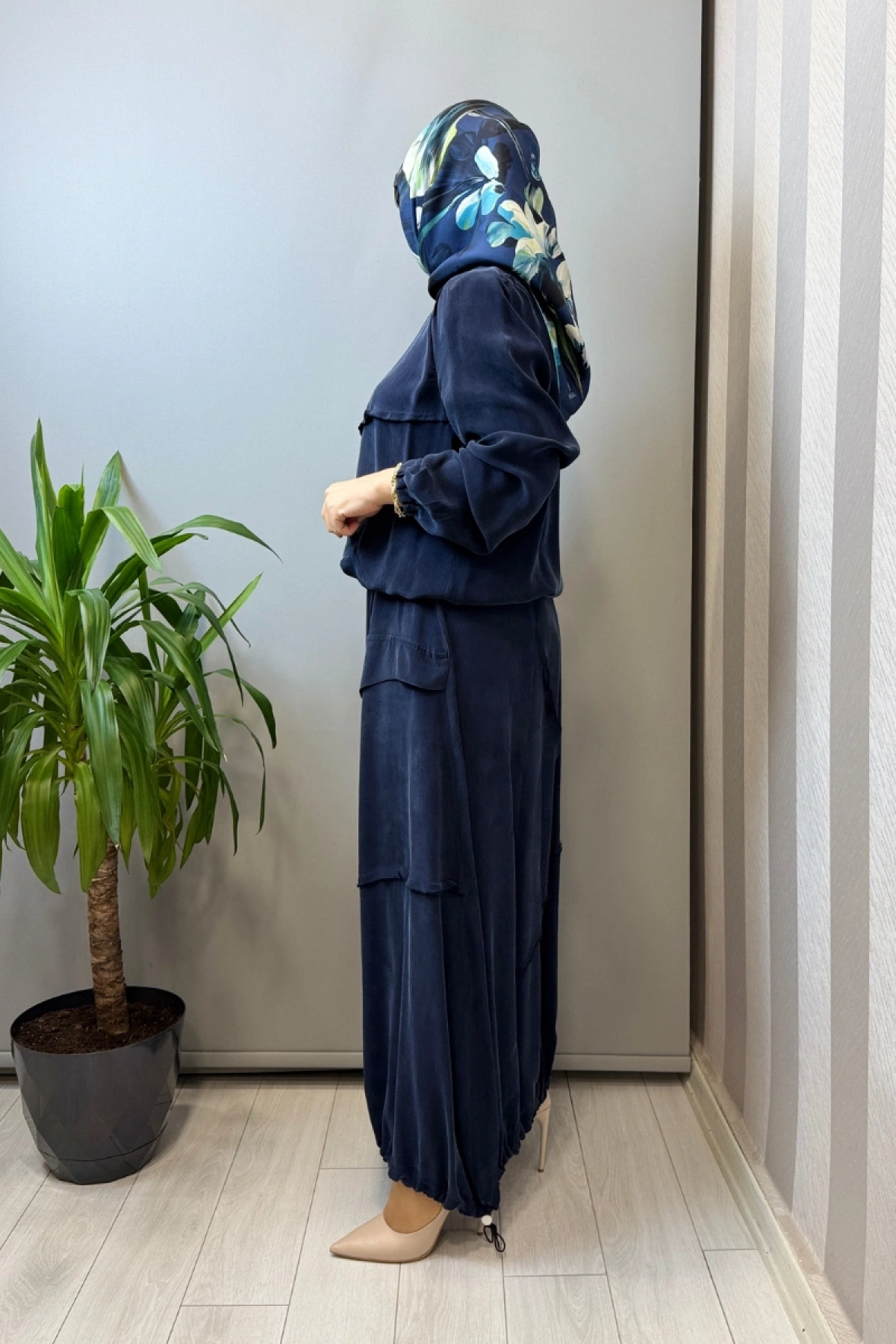 Misswhence Ters Dikiş Detaylı İpek Takım Lacivert 39020