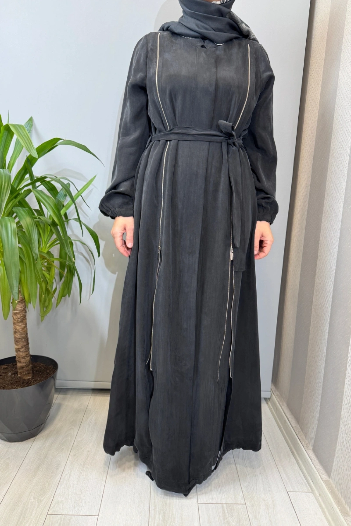 Misswhence Fermuar Detaylı İpek Ferace Siyah 39501