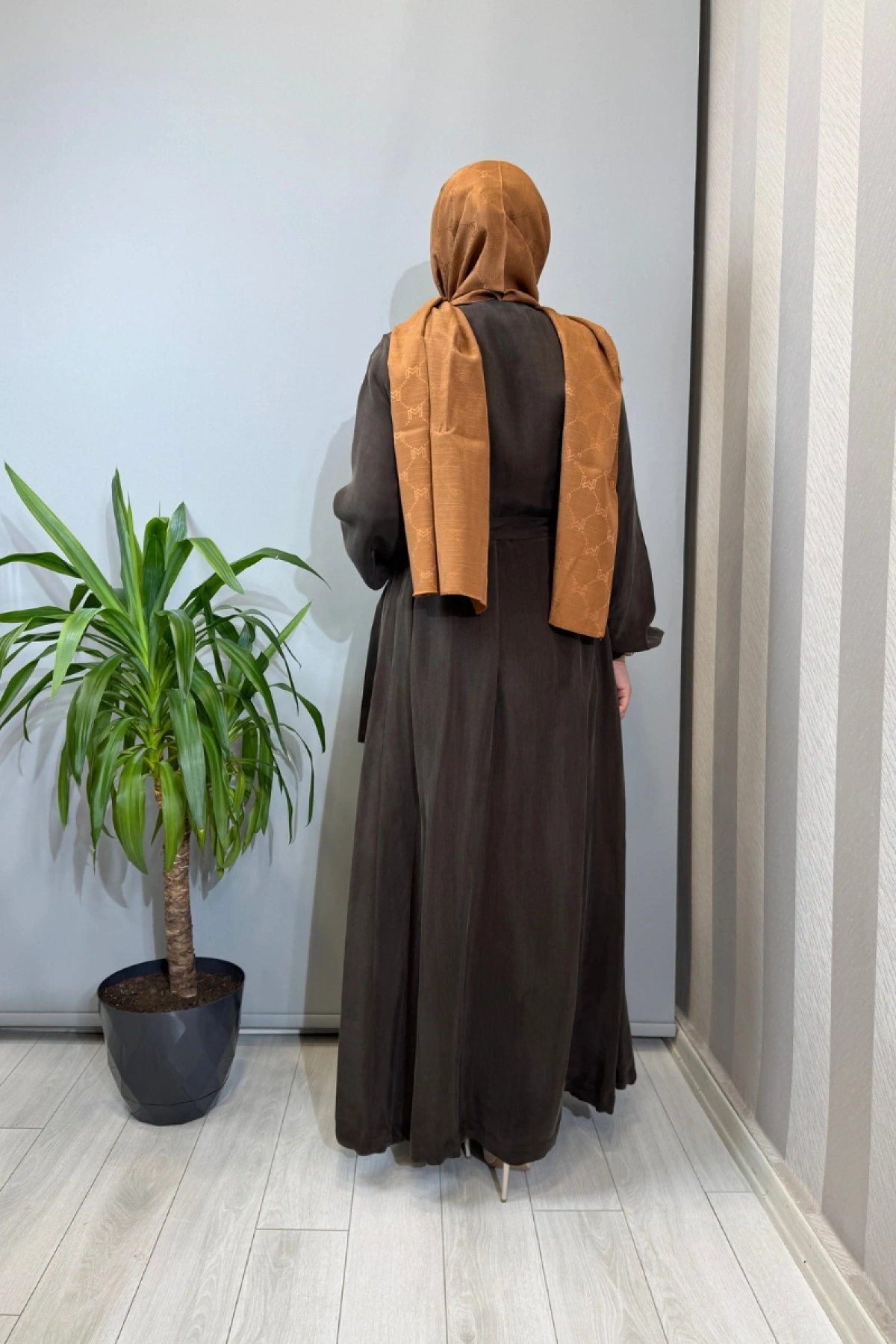 Misswhence Fermuar Detaylı İpek Ferace Kahve 39501