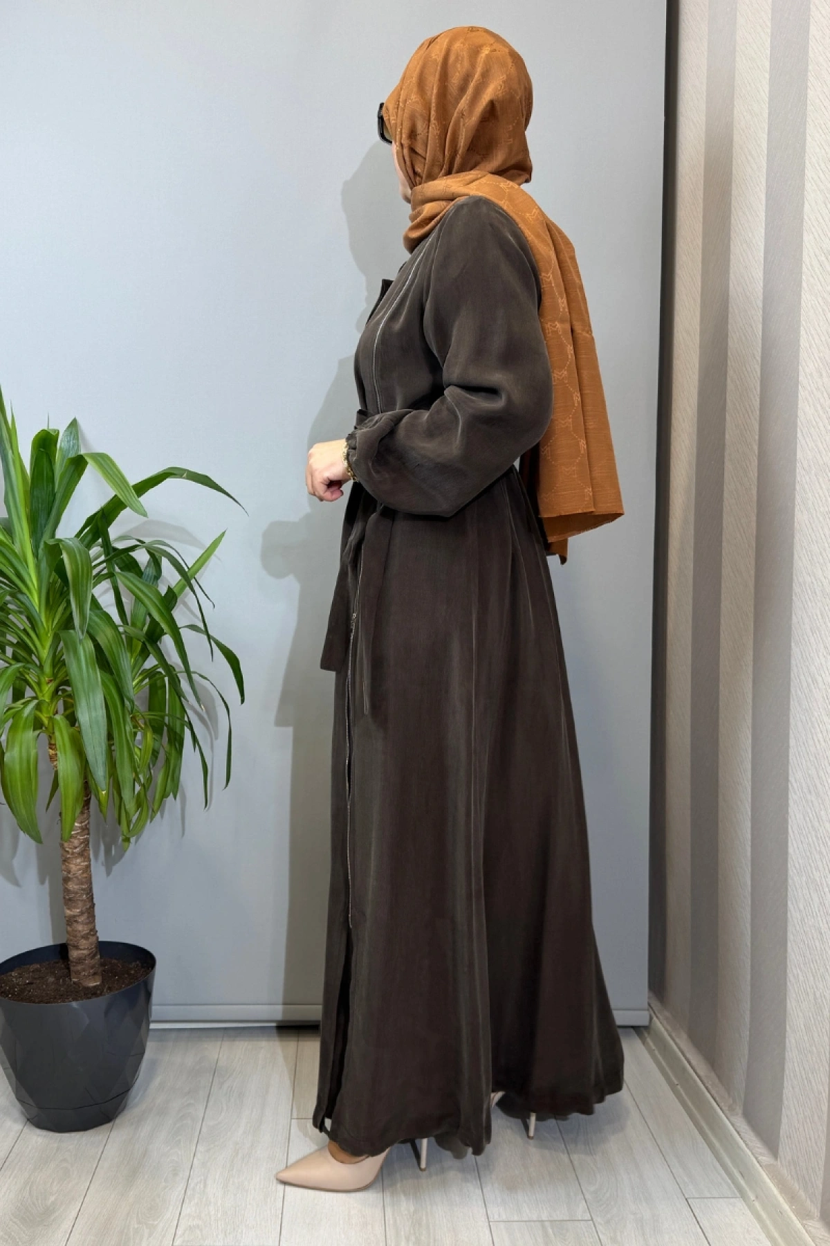 Misswhence Fermuar Detaylı İpek Ferace Kahve 39501