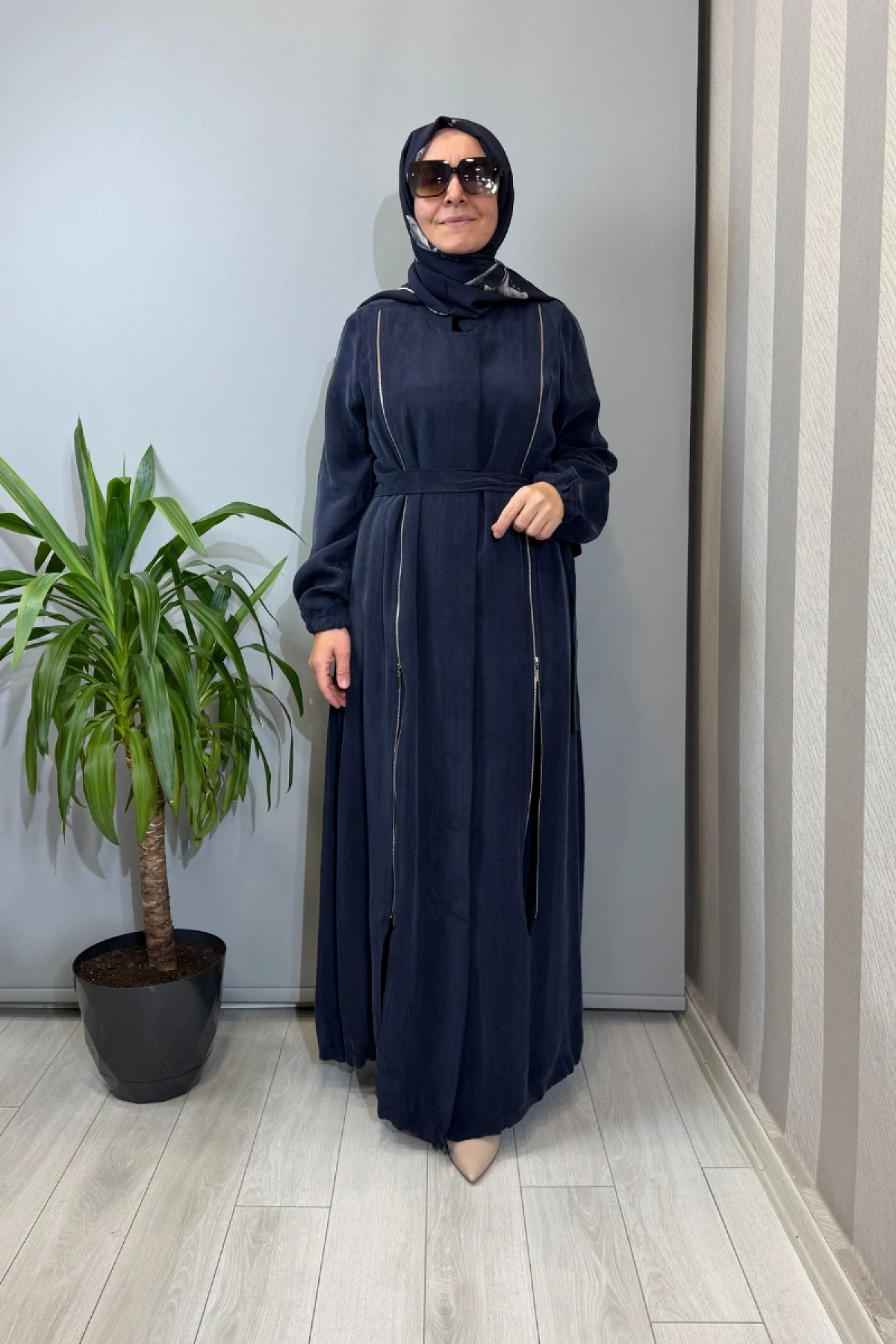 Misswhence Fermuar Detaylı İpek Ferace Lacivert 39501