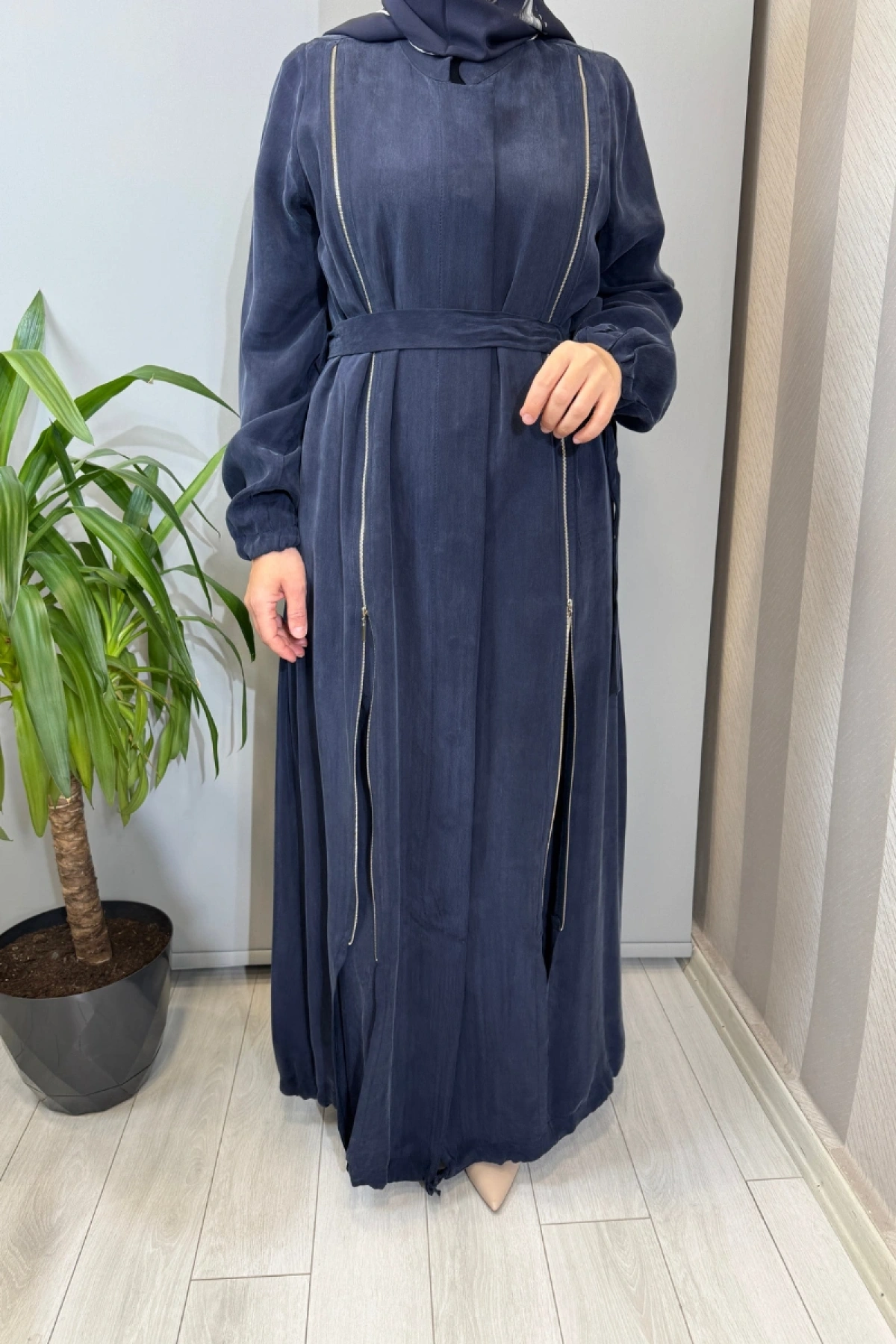 Misswhence Fermuar Detaylı İpek Ferace Lacivert 39501