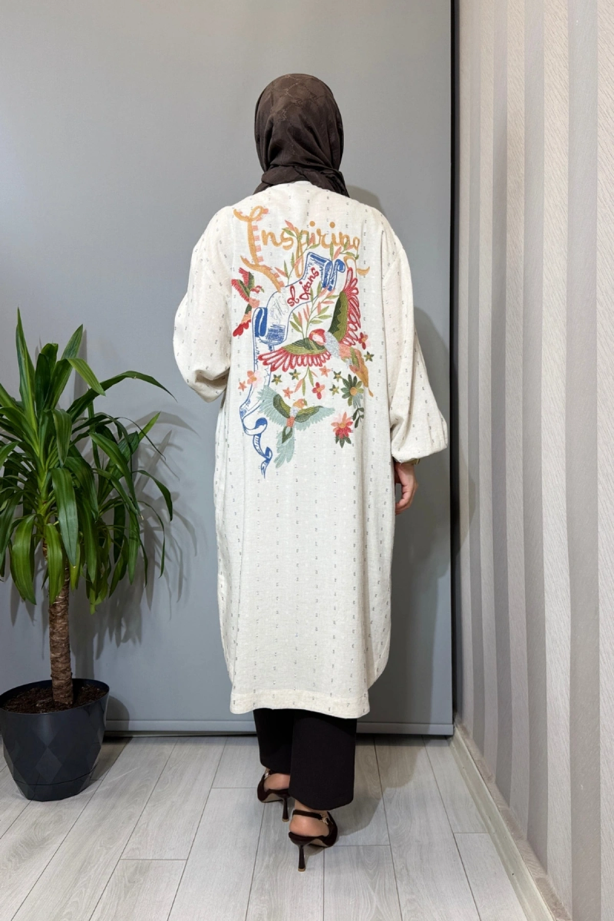 Ghisa Arkası İşleme Detaylı Keten Gömlek Taş 3610T4088