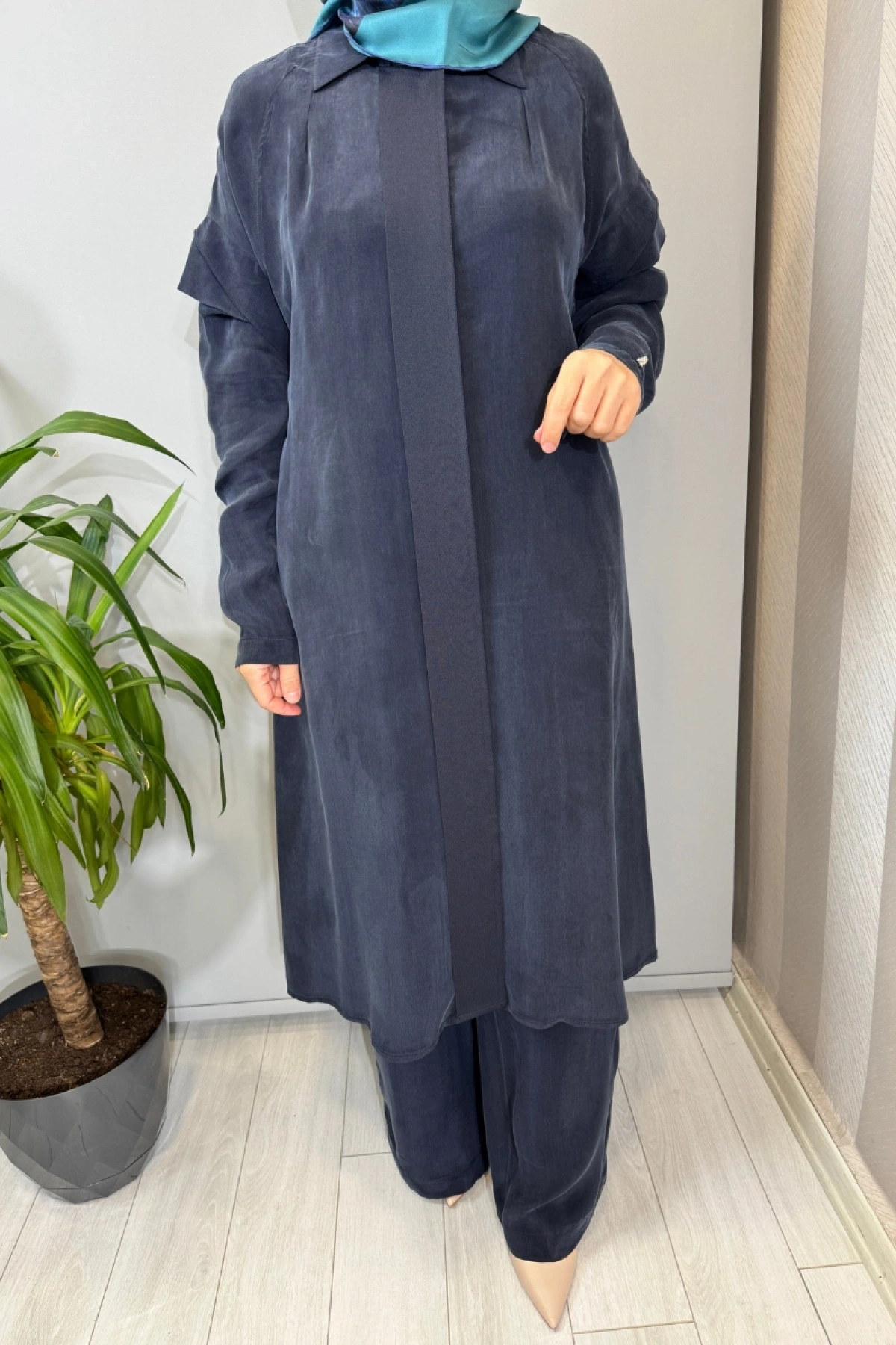 Miss Dalida Kol Detaylı Cupro Kap Lacivert T26Y-8007