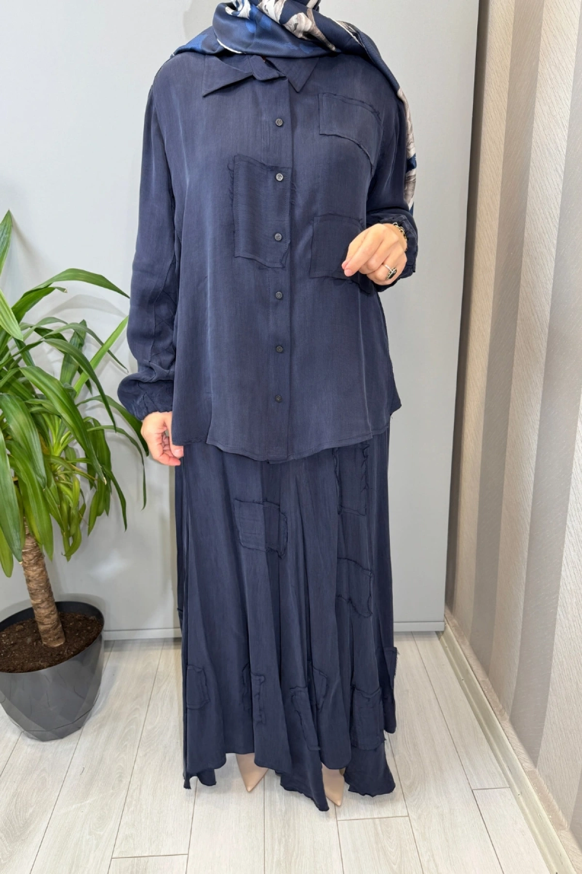 Misswhence Parça Kumaş Detaylı İpek Takım Lacivert 39304