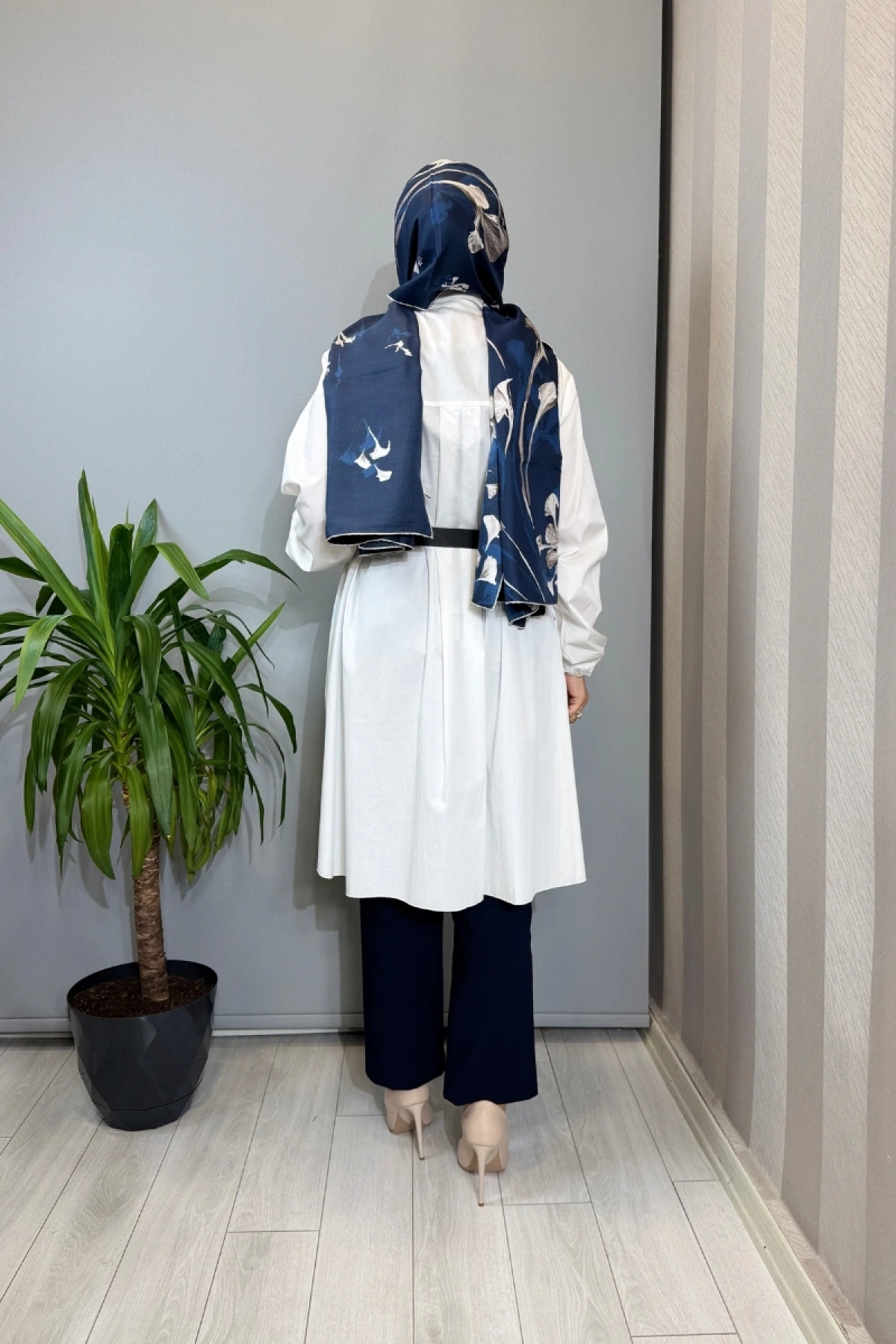 Misswhence Nervür Detaylı Kemerli Gömlek Beyaz 39305