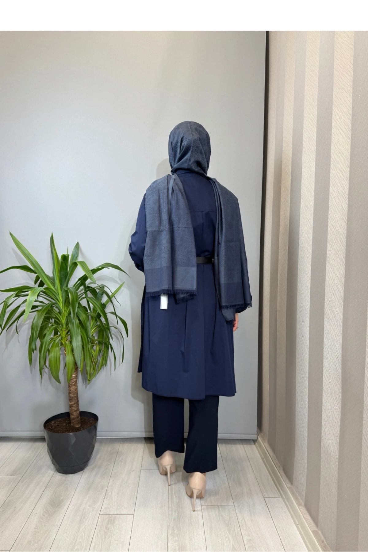 Misswhence Nervür Detaylı Kemerli Gömlek Lacivert 39305