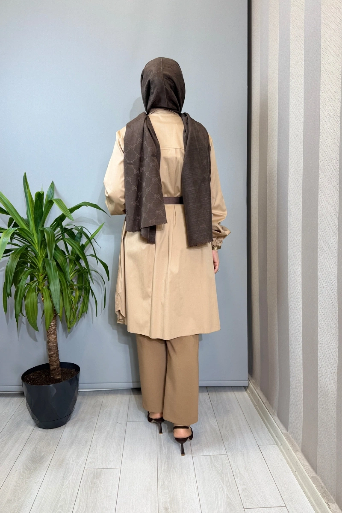 Misswhence Nervür Detaylı Kemerli Gömlek Camel 39305