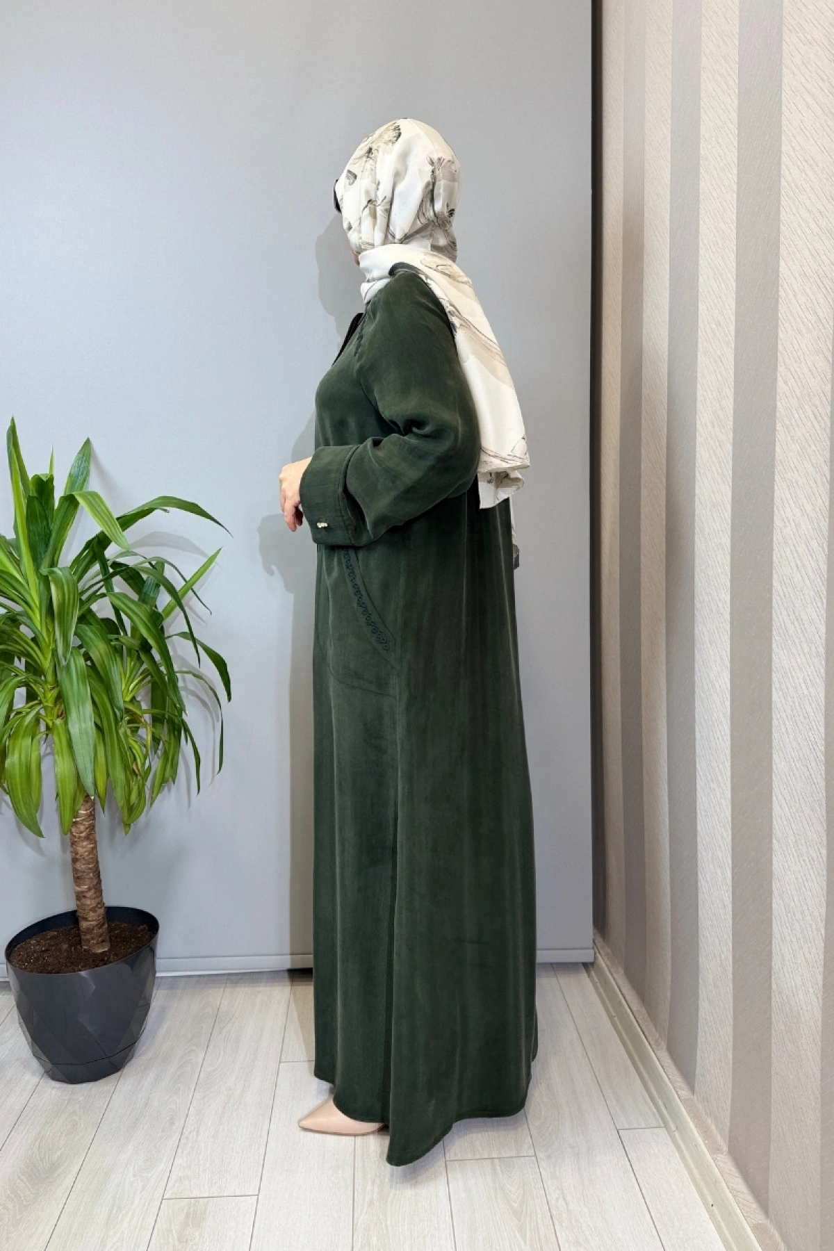 Miss Dalida Nakış Detaylı Cupro Kap Haki T26Y-8003