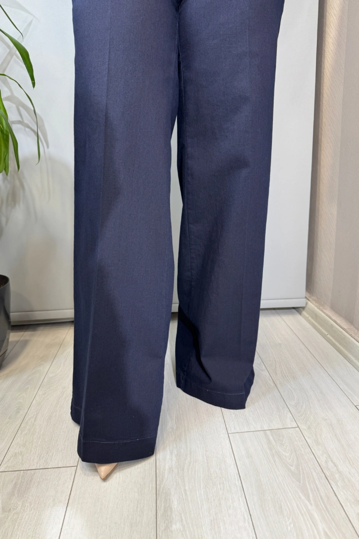 Misswhence Likralı Geniş Paça Kot Pantolon Lacivert 39105