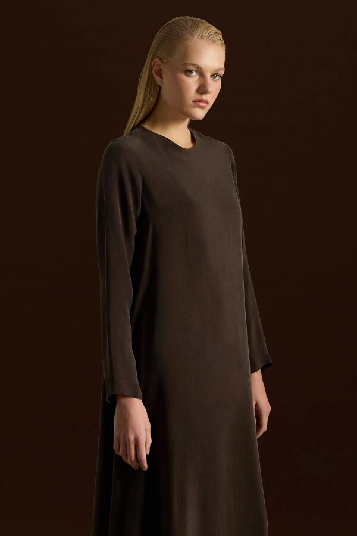 Miss Dalida Düz Renk Uzun Kollu Cupro Elbise Kahverengi T26Y-4008