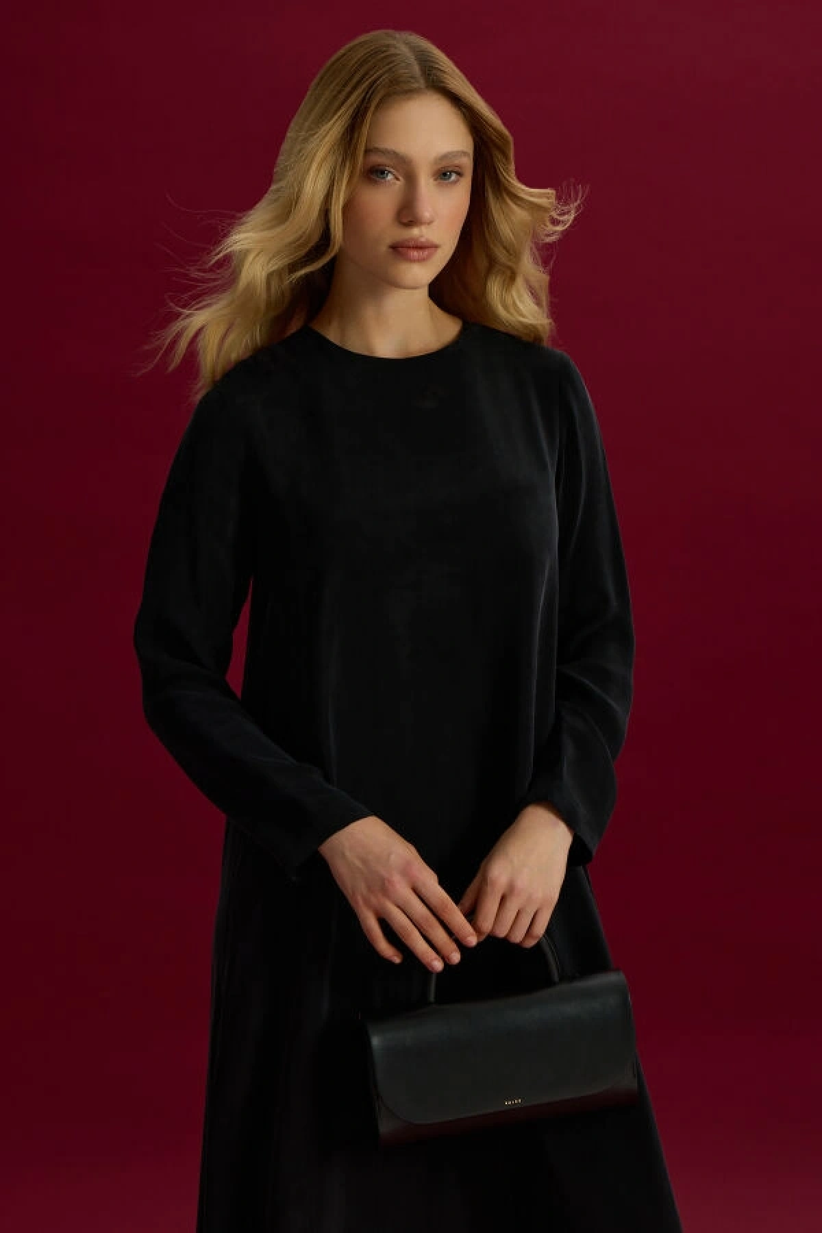 Miss Dalida Düz Renk Uzun Kollu Cupro Elbise Siyah T26Y-4008