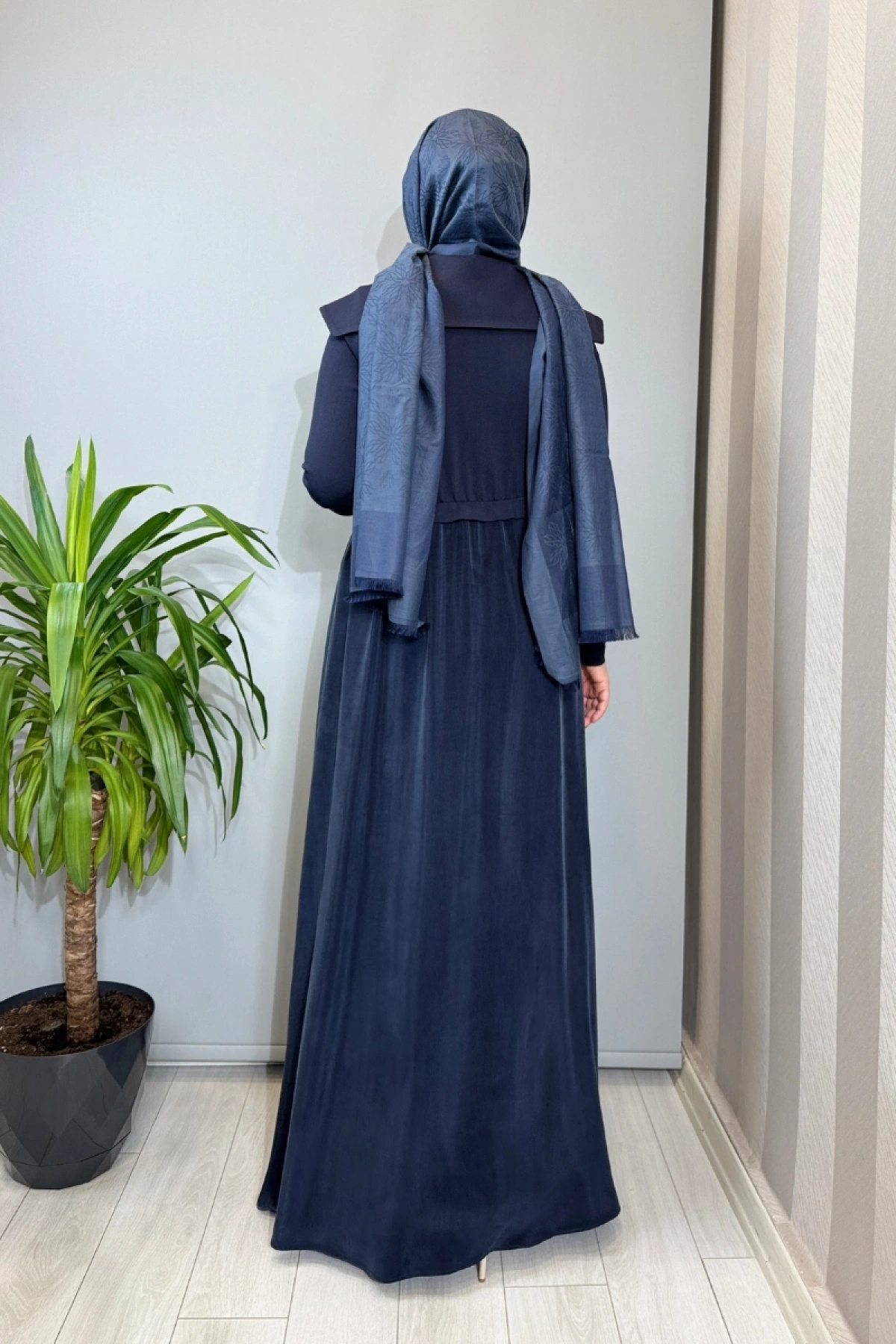 Miss Dalida Fermuar Detaylı Yüksek Yakalı Cupro Elbise Lacivert T26Y-4032