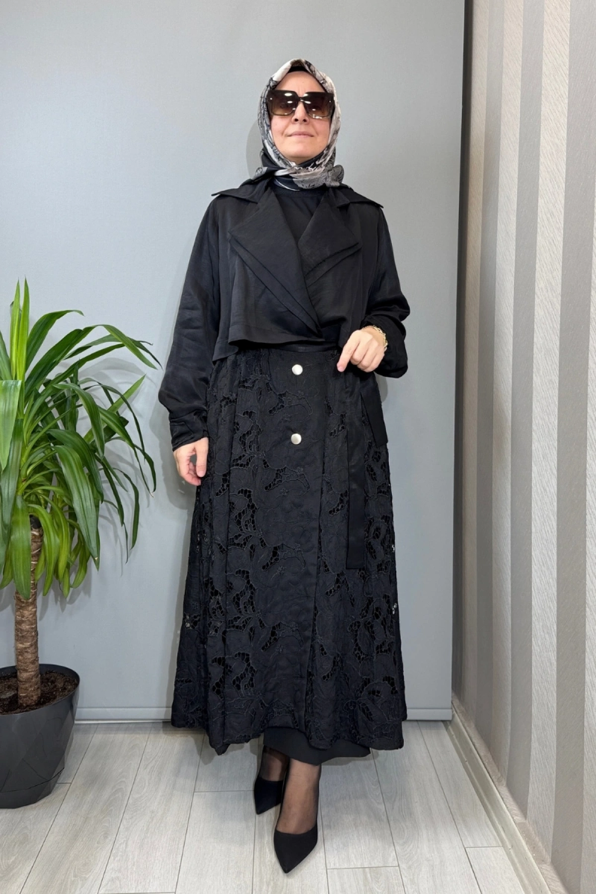 Misswhence Güpür Detaylı Trenç Siyah 39400