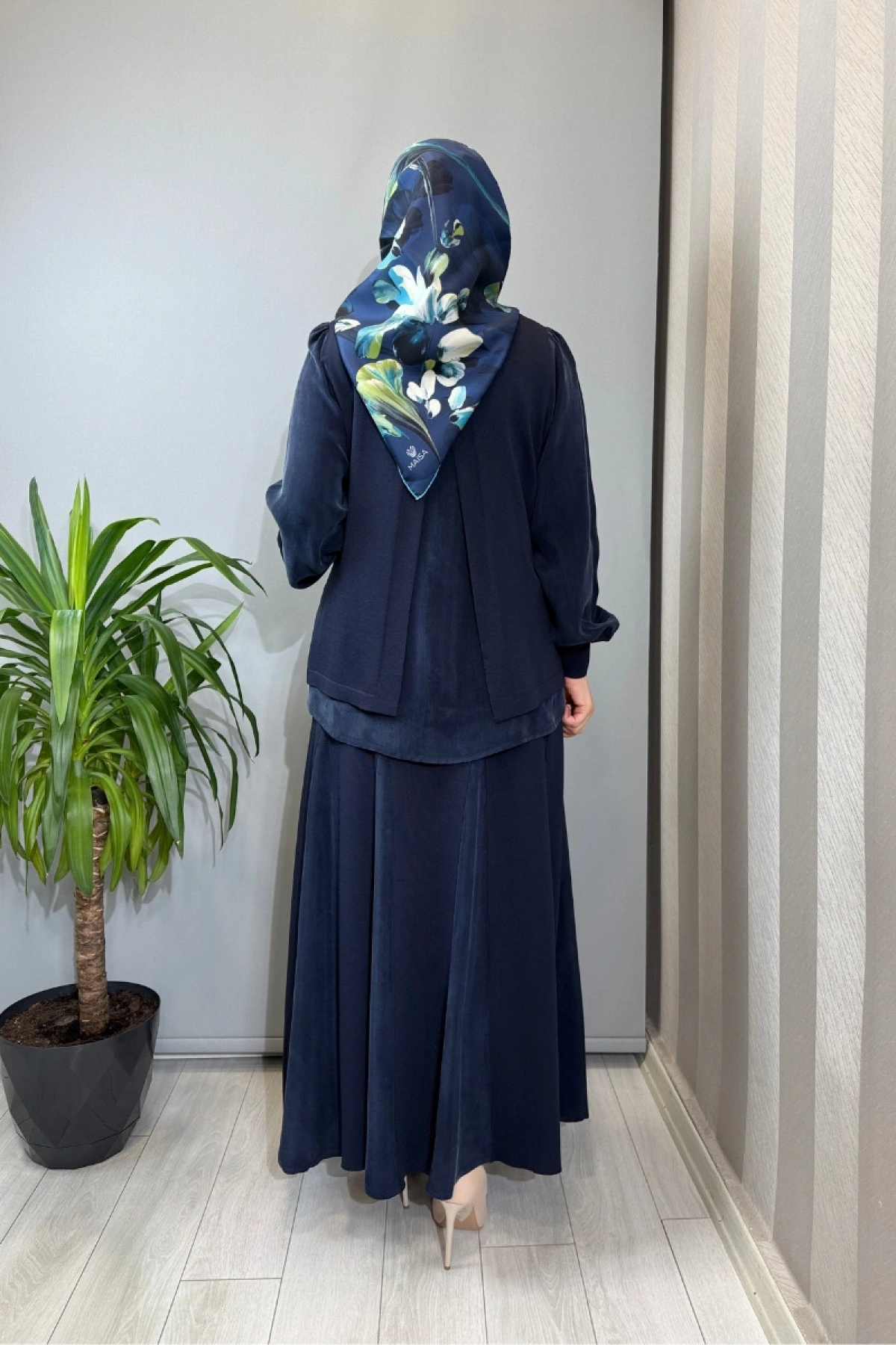 Miss Dalida Evaze Kesim Bileği Lastikli Tunik Etek Takım Lacivert T26Y-6028 (2012)