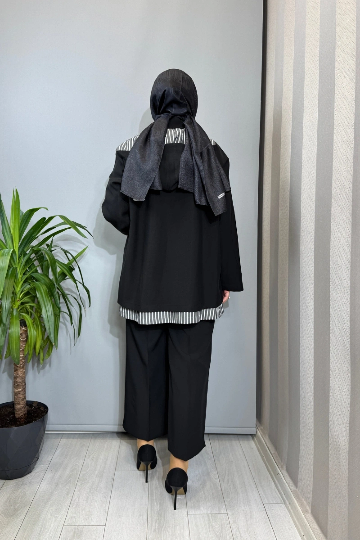 Ghisa Kirpi Aksesuar Detaylı Ceket Siyah 3610C3299