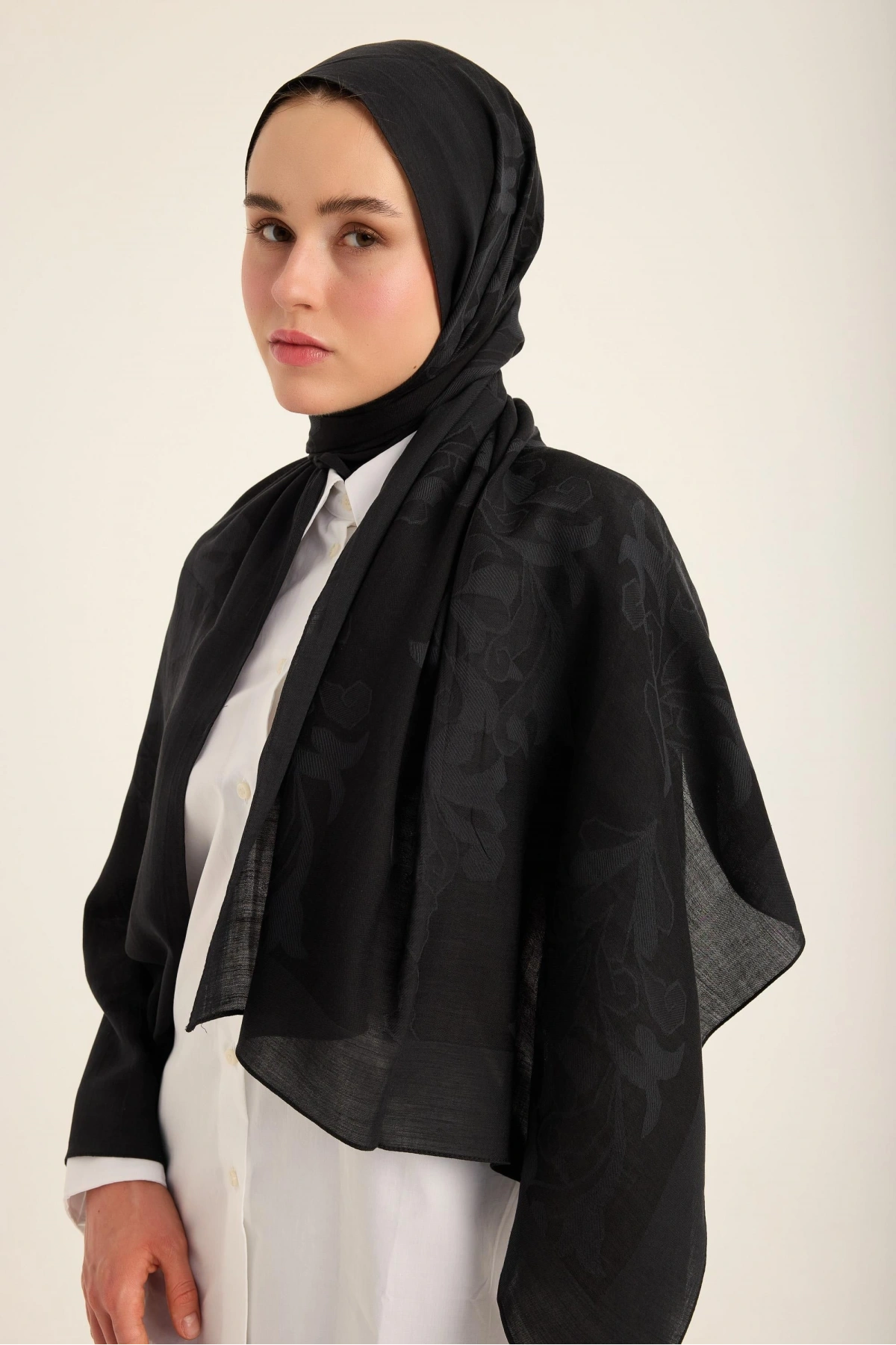 Maisa DURU İPEK PAMUK TENSEL ŞAL 70*190 CM - SİYAH