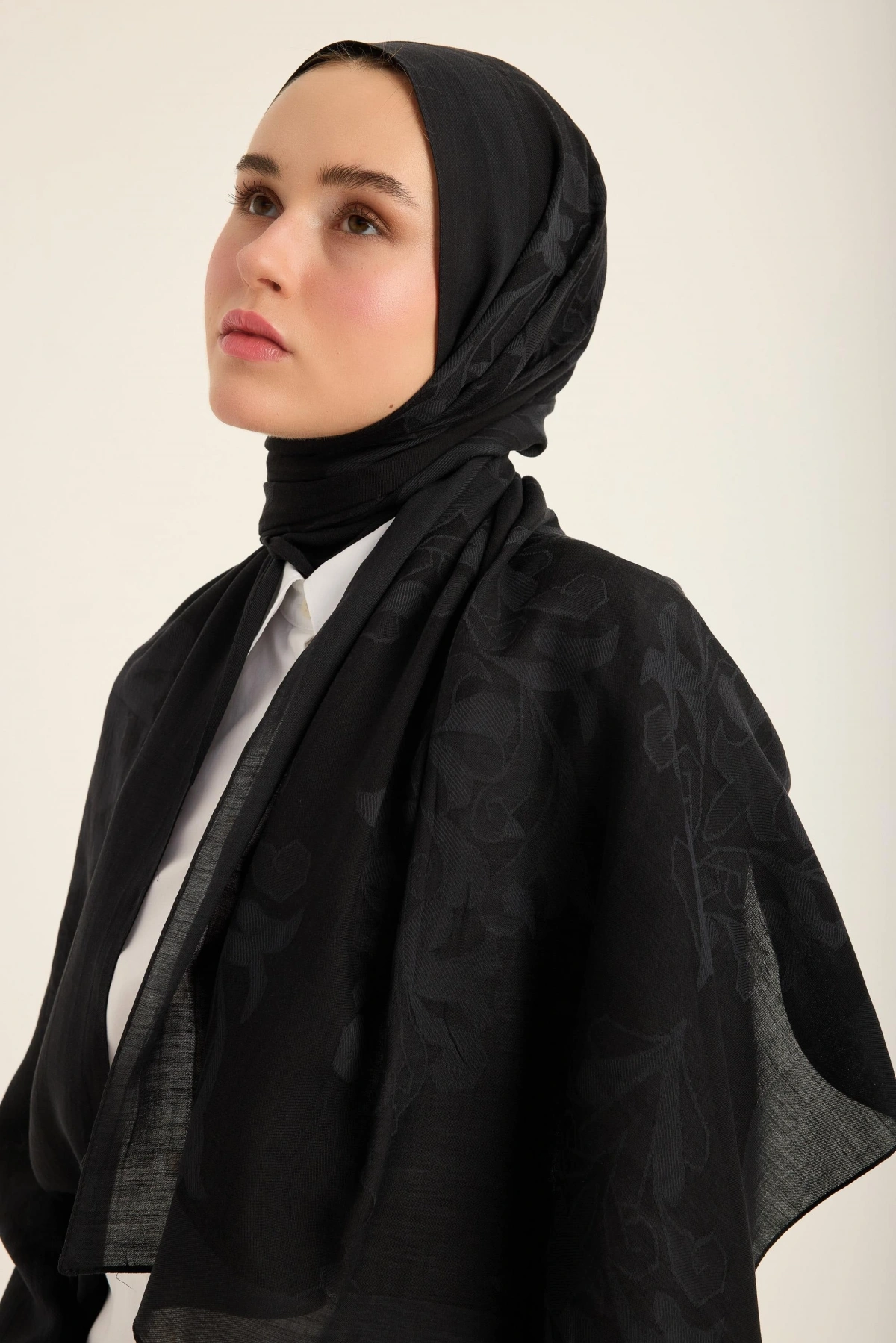 Maisa DURU İPEK PAMUK TENSEL ŞAL 70*190 CM - SİYAH