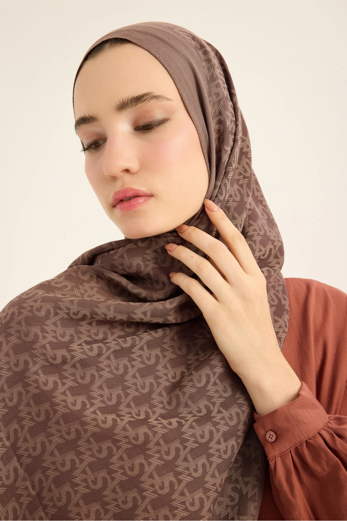 Maisa REMZ İPEK PAMUK TENSEL ŞAL 70*190 CM - SÜTLÜ KAHVE