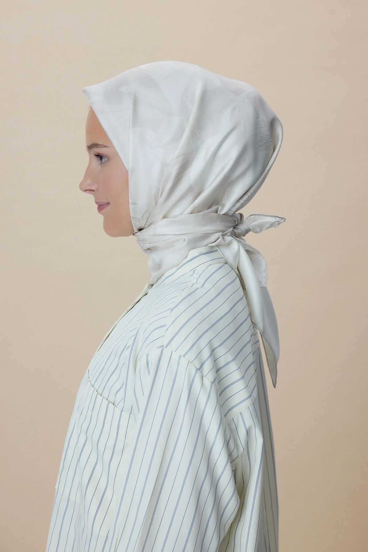 Maisa NÜVE TİVİL İPEK EŞARP 90*90 CM - AÇIK BEJ