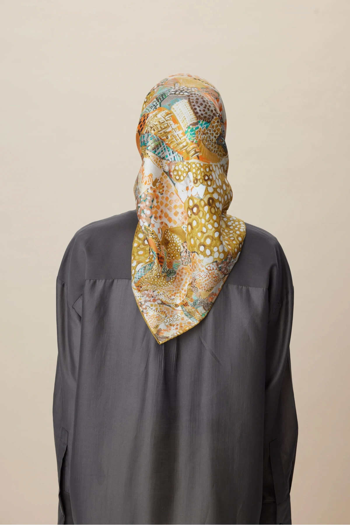 Maisa RENGİN TİVİL İPEK EŞARP 90*90 CM - YAĞ YEŞİLİ