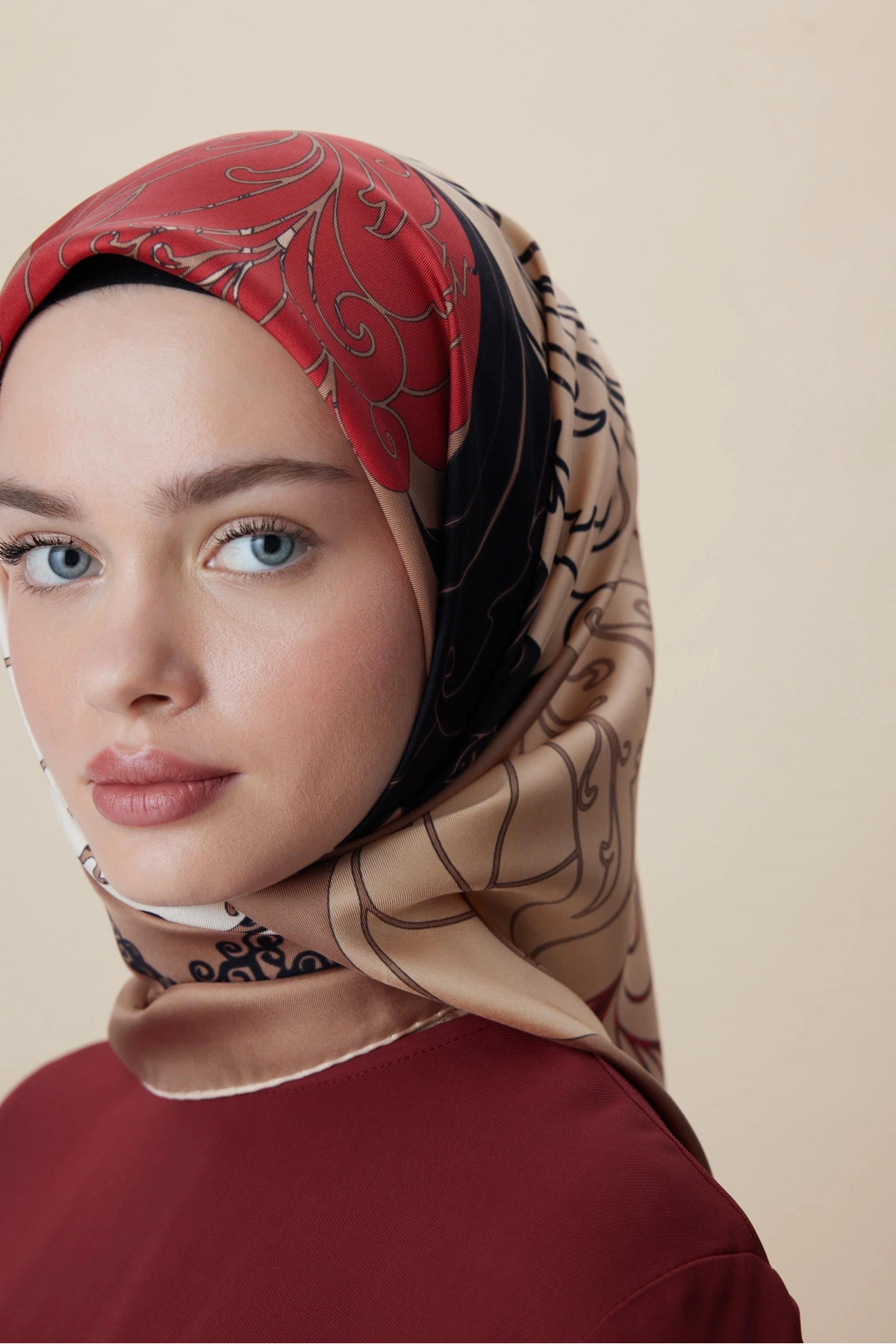 Maisa SAFİ TİVİL İPEK EŞARP 90*90 CM - CAMEL