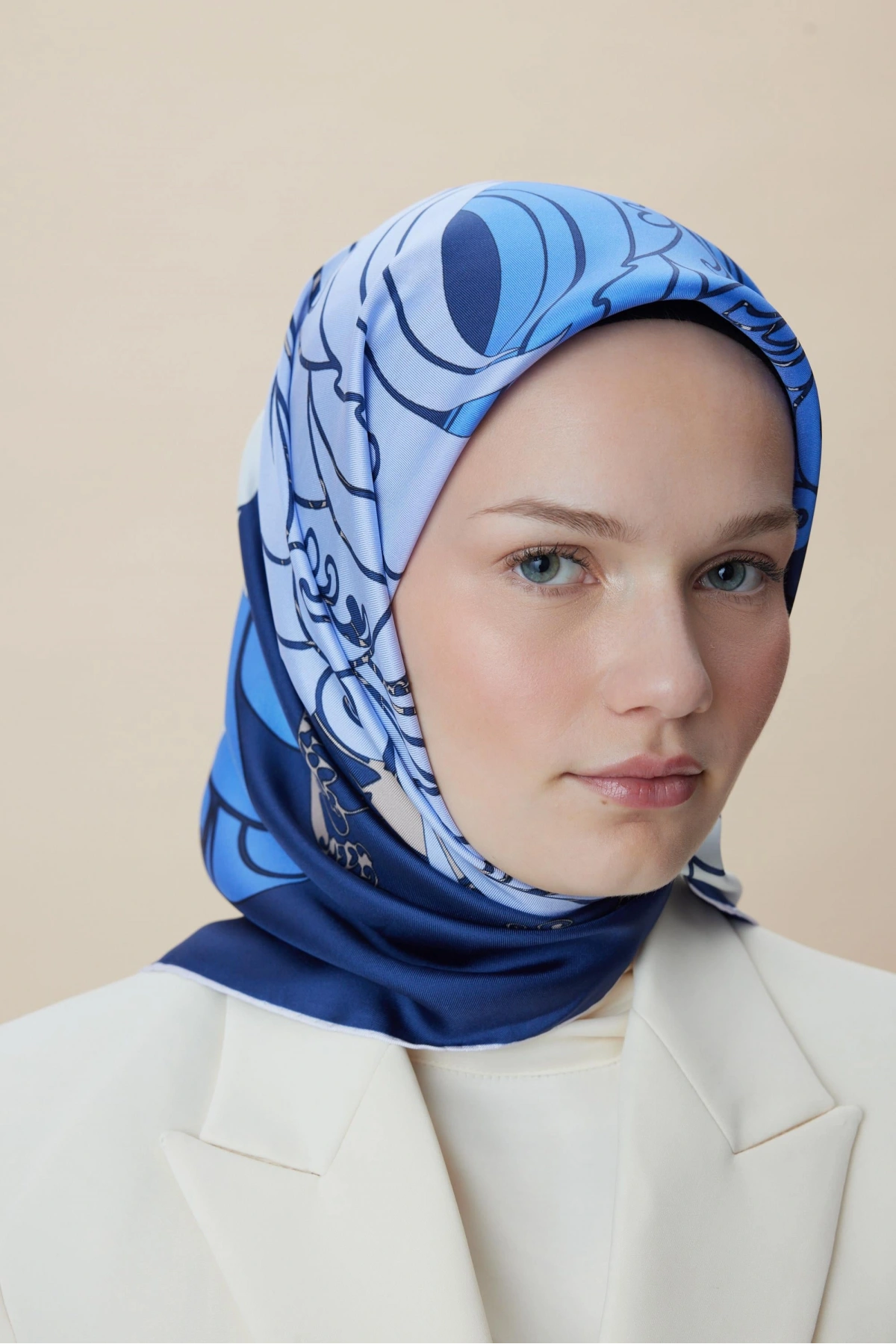 Maisa SAFİ TİVİL İPEK EŞARP 90*90 CM - LACİVERT