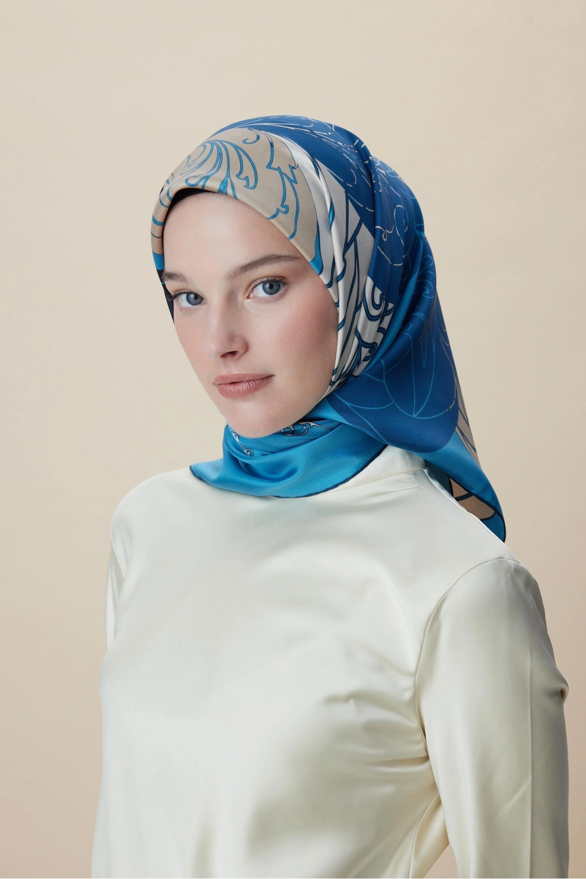 Maisa SAFİ TİVİL İPEK EŞARP 90*90 CM - MAVİ