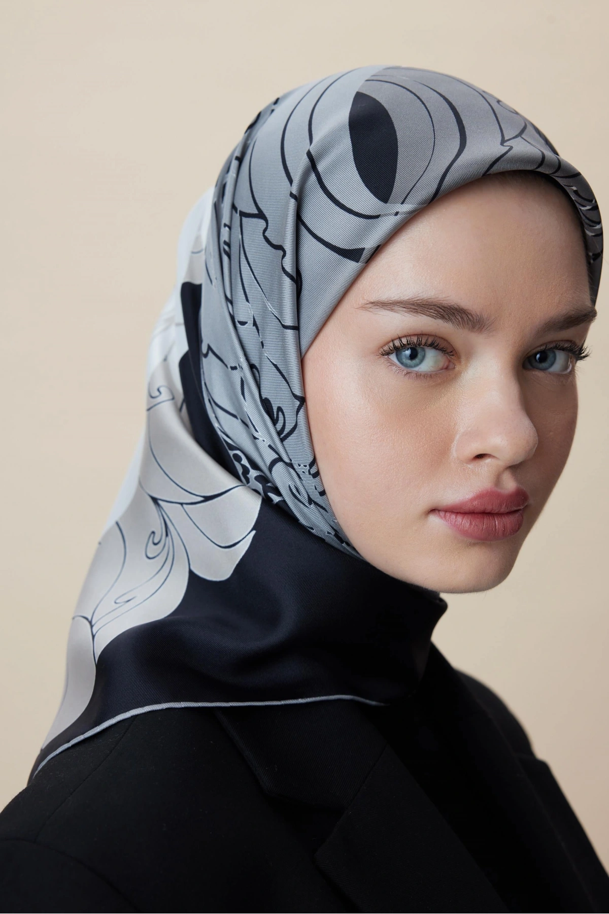 Maisa SAFİ TİVİL İPEK EŞARP 90*90 CM - SİYAH