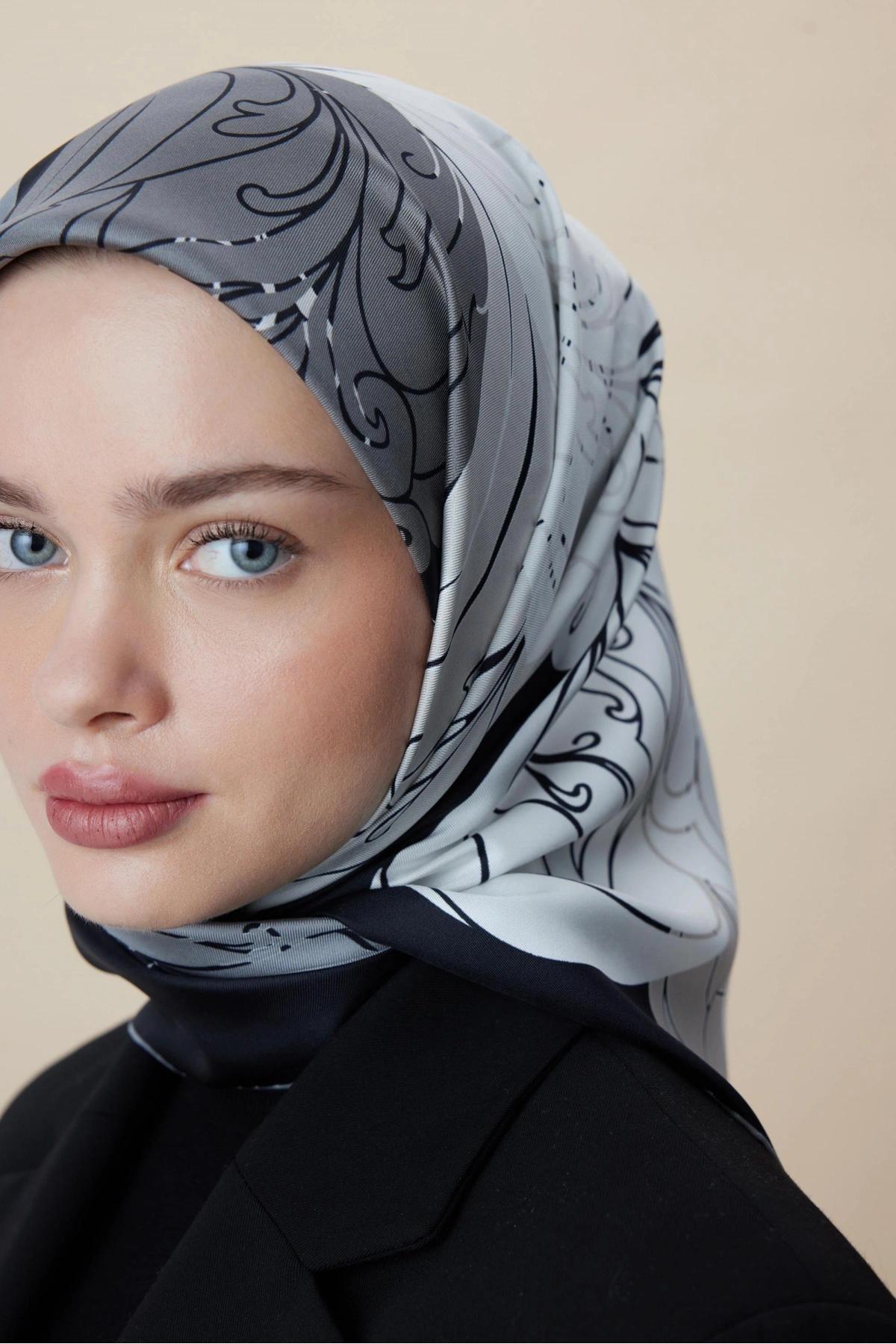 Maisa SAFİ TİVİL İPEK EŞARP 90*90 CM - SİYAH