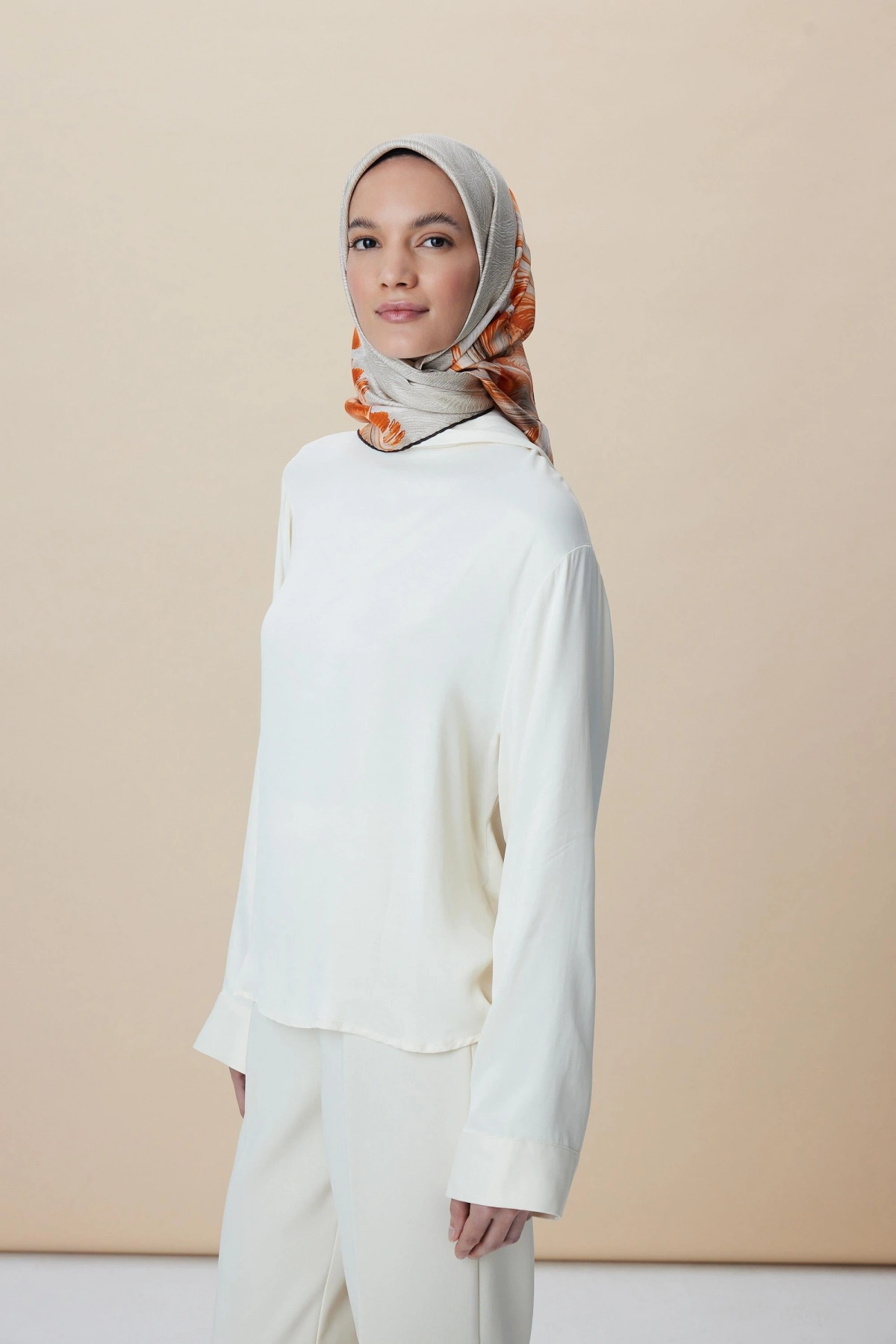 Maisa LUNA TİVİL İPEK EŞARP 90*90 CM - VİZON