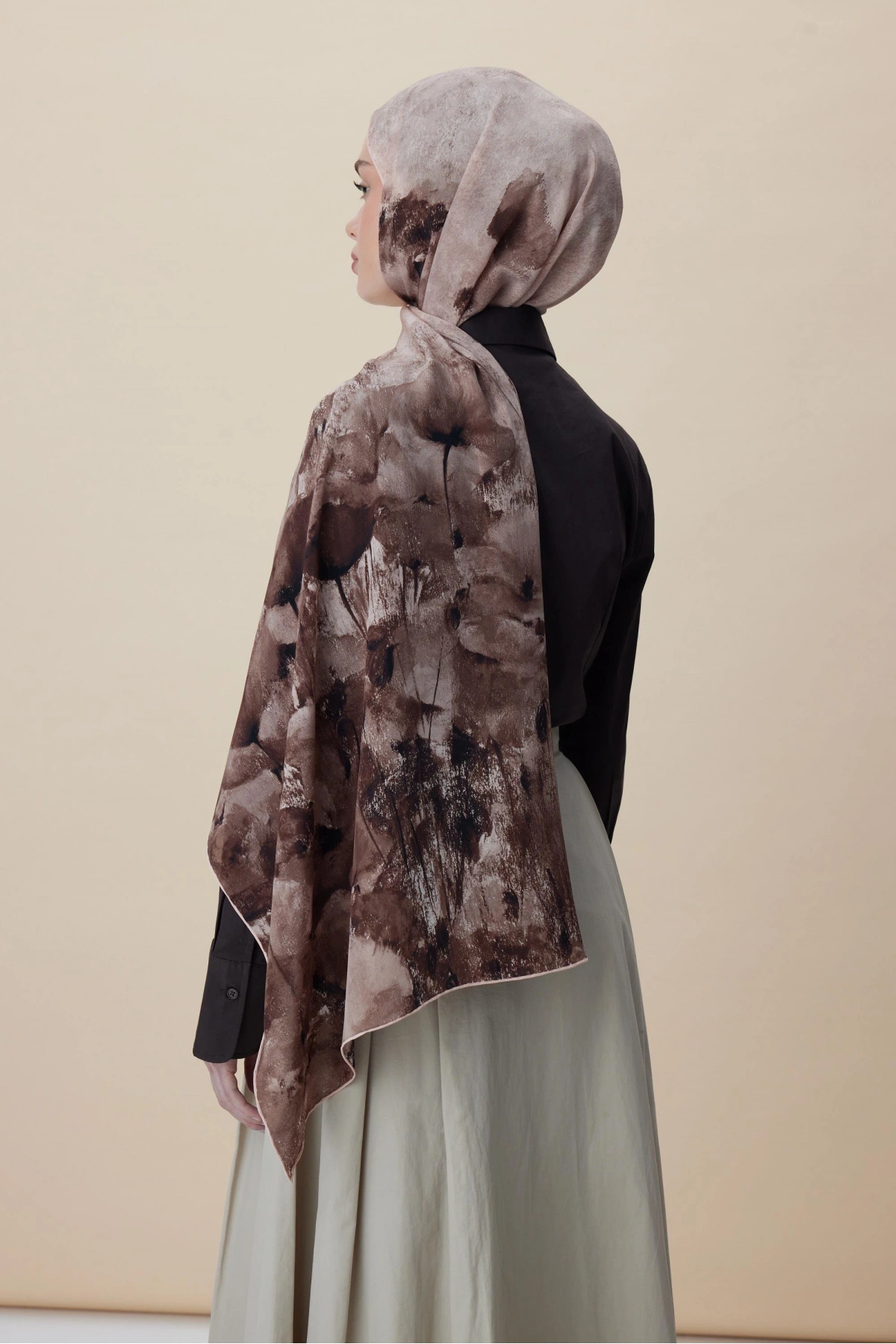 Maisa GELİNCİK KREP İPEK ŞAL 70*190 CM - KUM