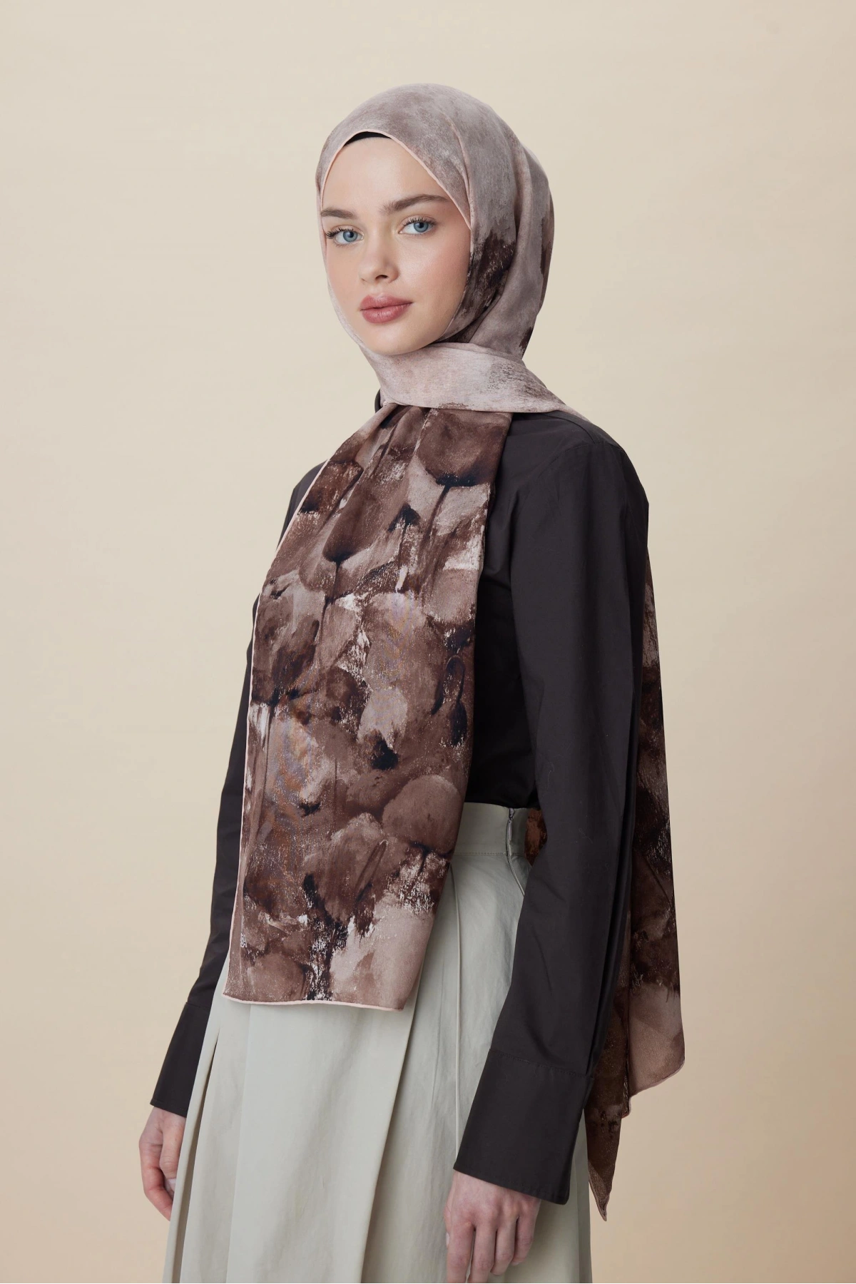 Maisa GELİNCİK KREP İPEK ŞAL 70*190 CM - KUM