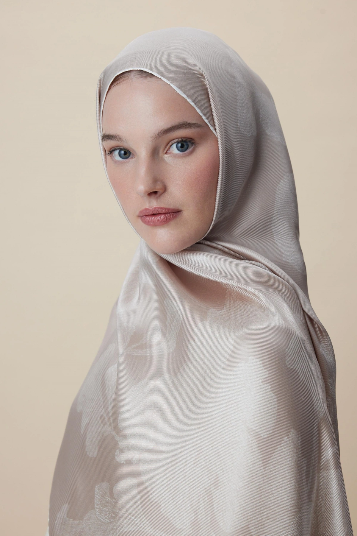 Maisa FARAH MULBERRY İPEK ŞAL 70*190 - VİZON