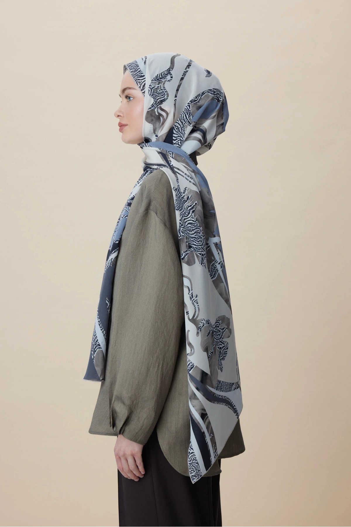 Maisa AYÇIL KREP İPEK ŞAL 70*190 CM - GRİ