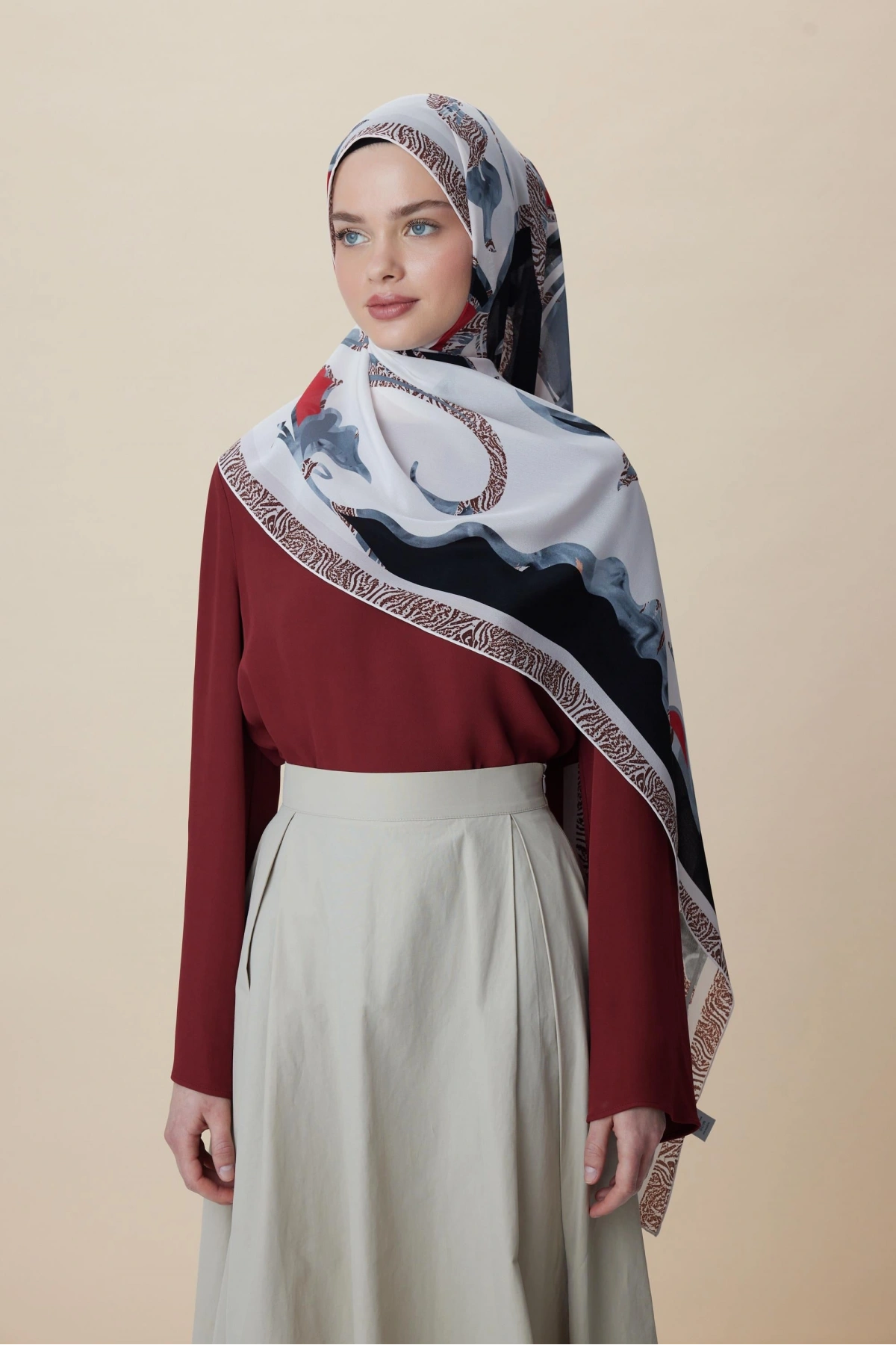 Maisa AYÇIL KREP İPEK ŞAL 70*190 CM - KIRMIZI