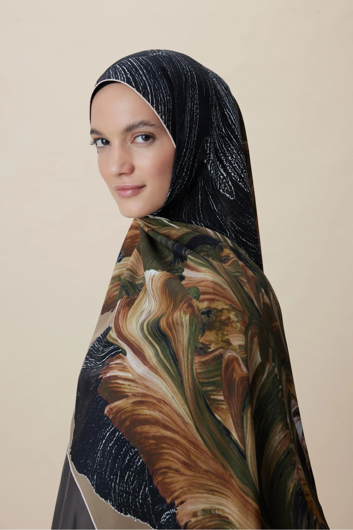 Maisa YAKAMOZ KREP İPEK ŞAL 70*190 CM - HAKİ