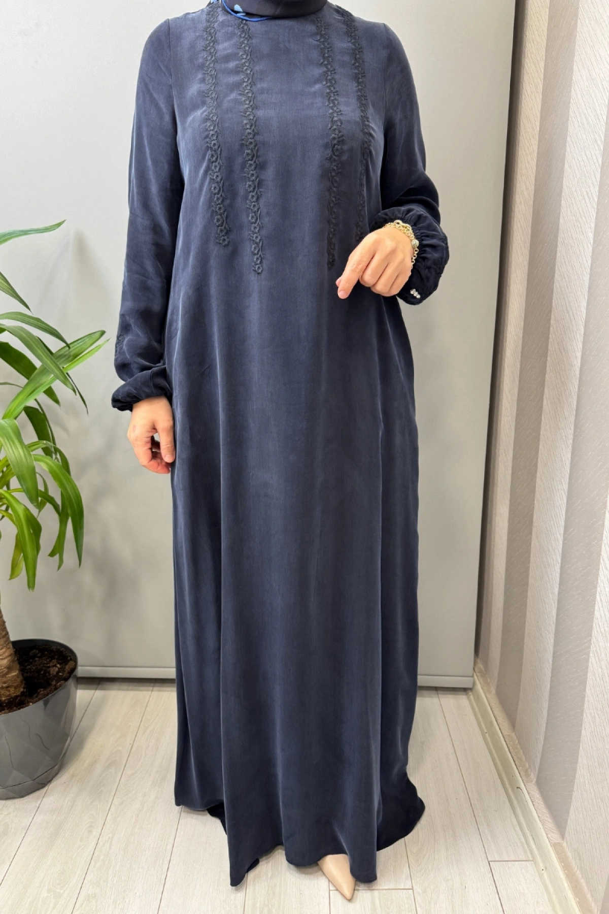 Miss Dalida Nakış Detaylı Elbise Lacivert T26Y-4015