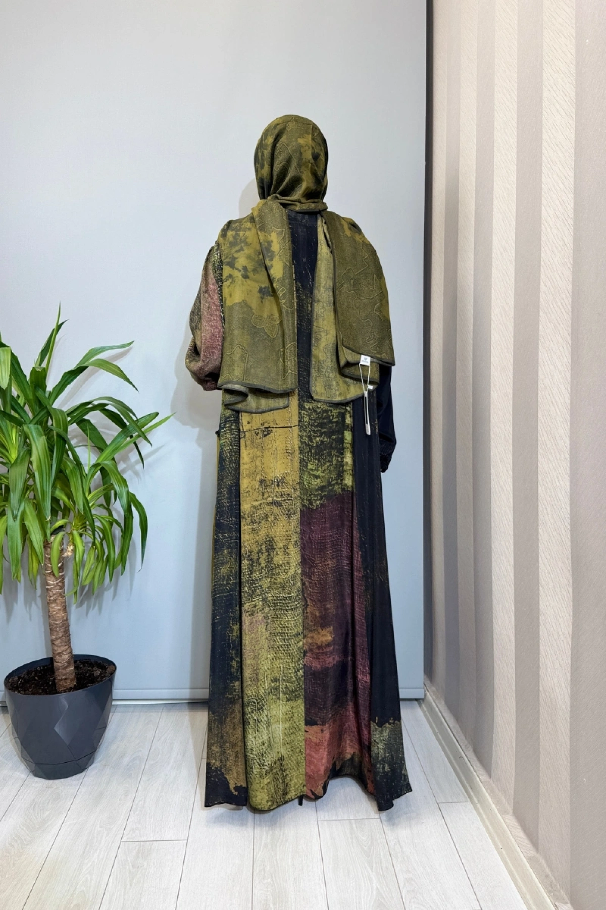 Misswhence Büyük Beden Cupro İpek Elbise Siyah V3350