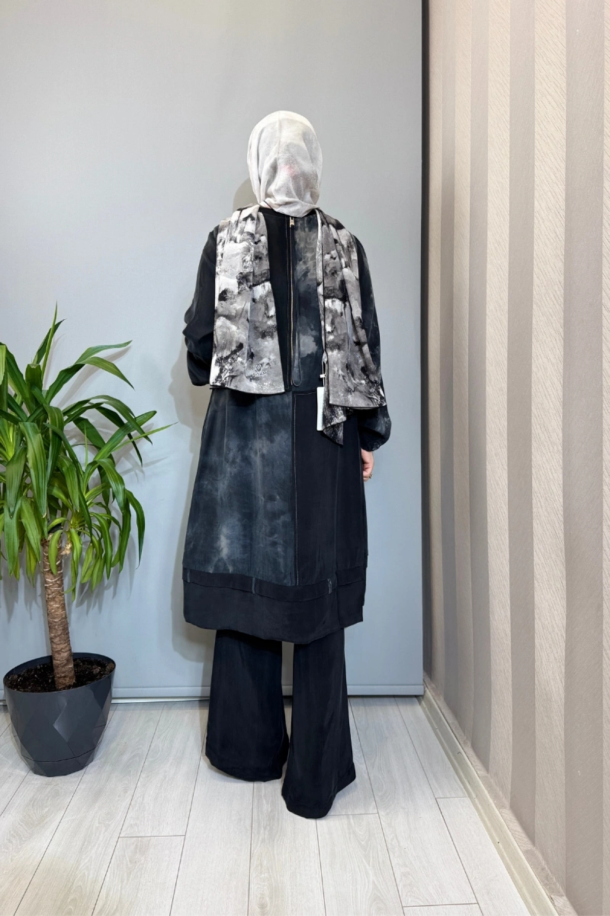 Misswhence Patchwork Detaylı İpek Tunik Siyah 39005