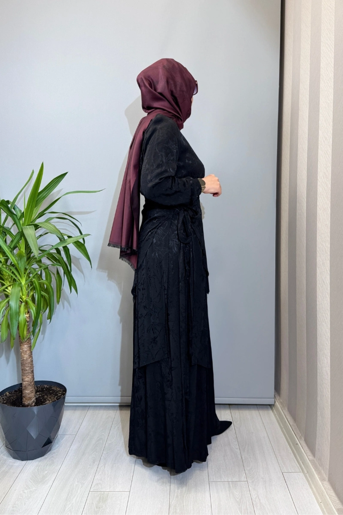 Almarwah Tek Omuz Yelek Detaylı Elbise Siyah 905008