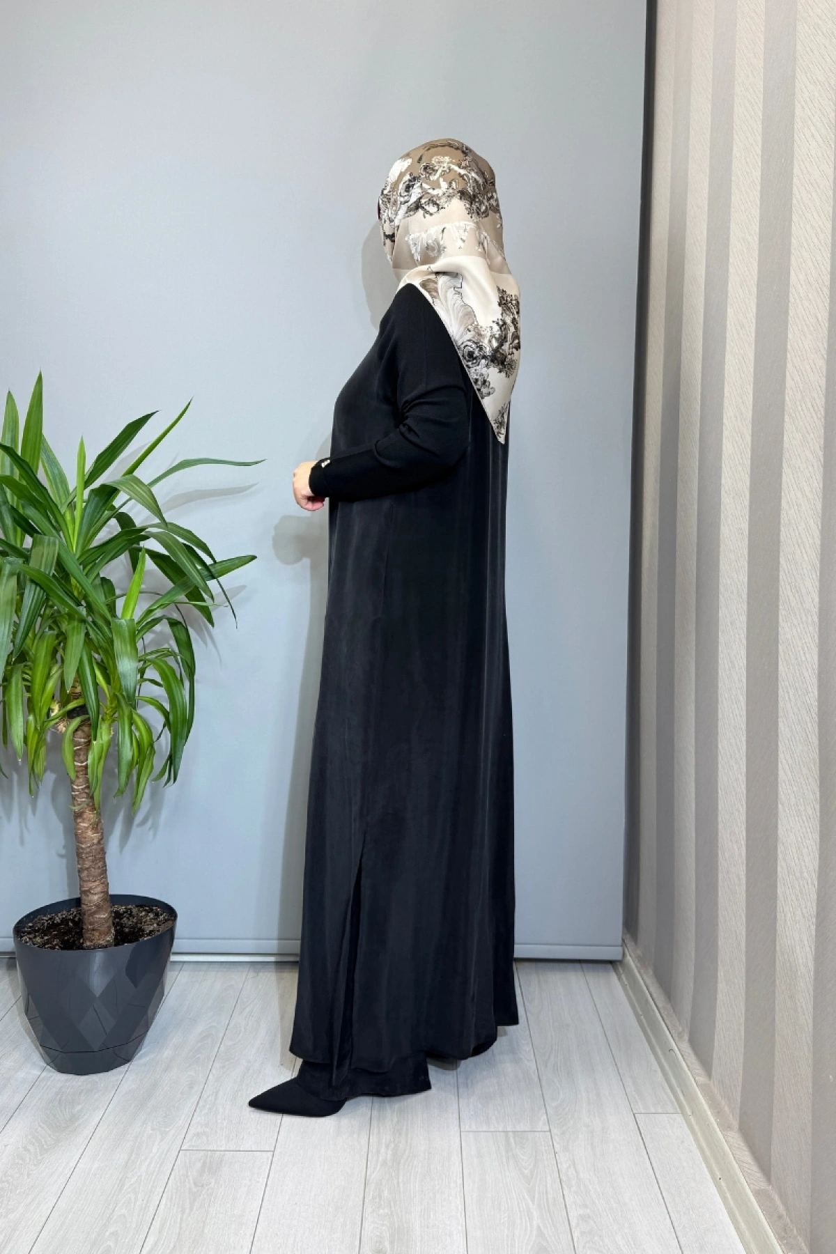 Miss Dalida Triko Detaylı V Yaka Cupro Kap Siyah T26Y-9000