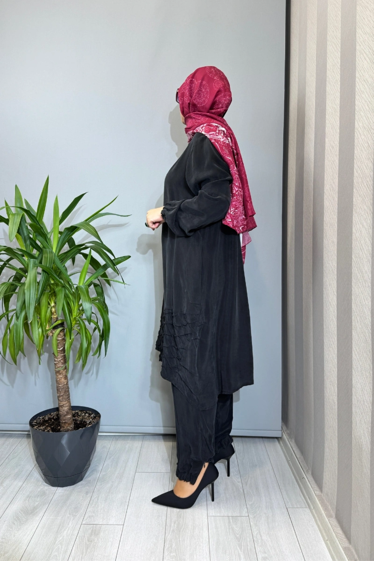 Misswhence Paçası Fermuarlı Cupro İpek Takım Siyah 39018