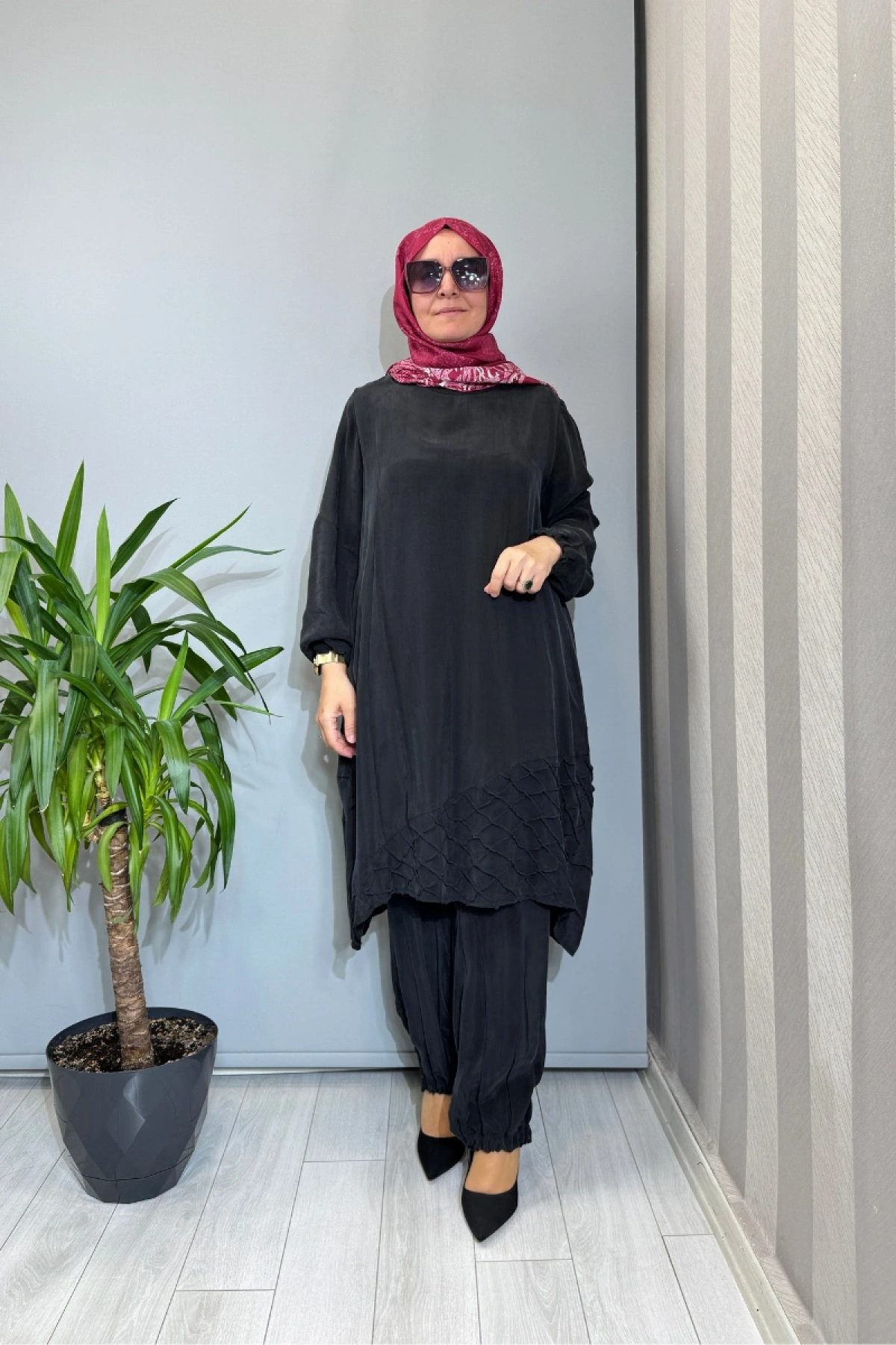 Misswhence Paçası Fermuarlı Cupro İpek Takım Siyah 39018